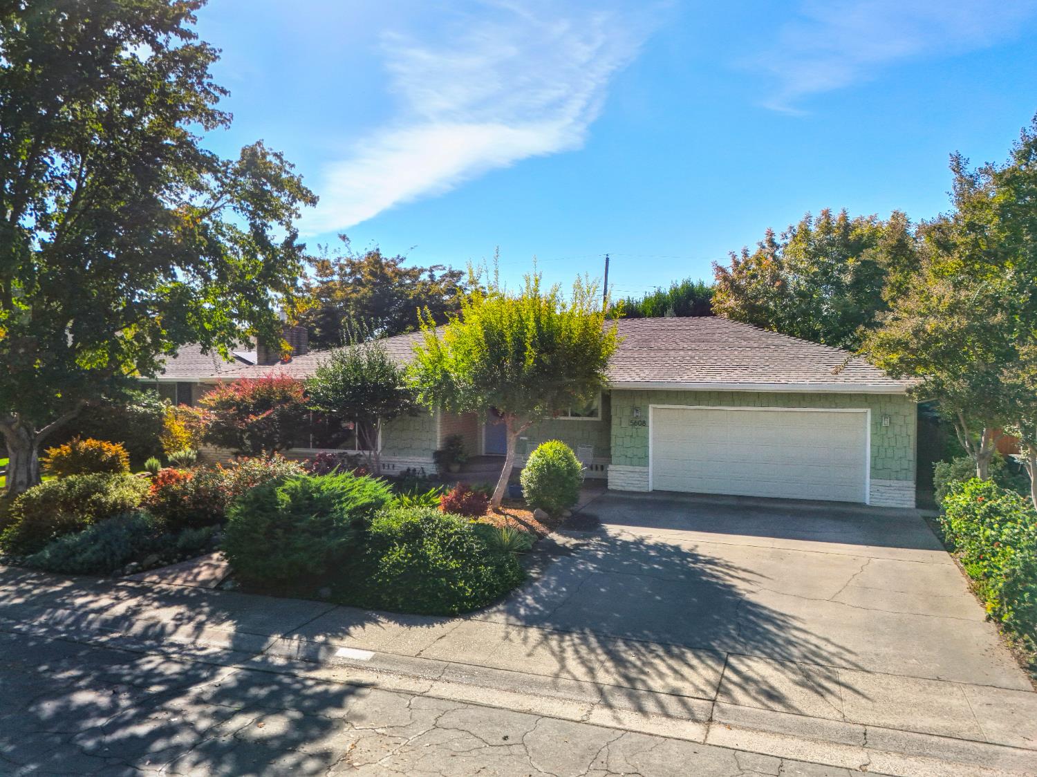 Sacramento, California, 95819, United States, 3 Bedrooms Bedrooms, ,2 BathroomsBathrooms,Residential,For Sale,1987598