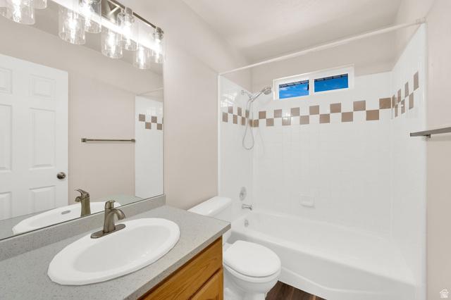 Layton, Utah, 84041, United States, 5 Bedrooms Bedrooms, ,4 BathroomsBathrooms,Residential,For Sale,2048910