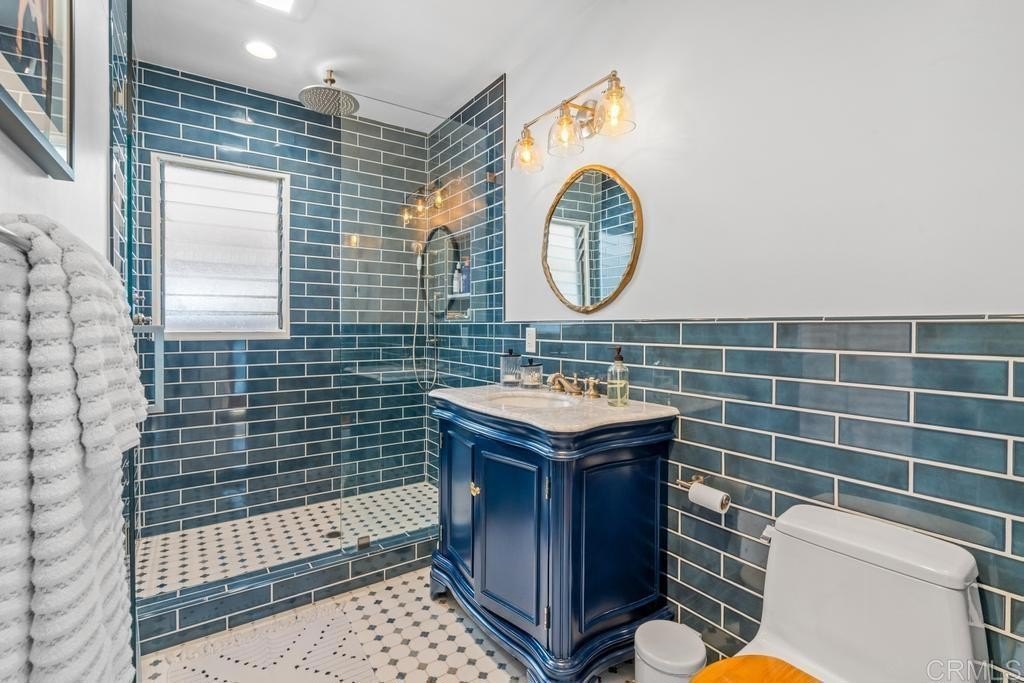 San Diego, California, 92104, United States, 3 Bedrooms Bedrooms, ,2 BathroomsBathrooms,Residential,For Sale,1950741