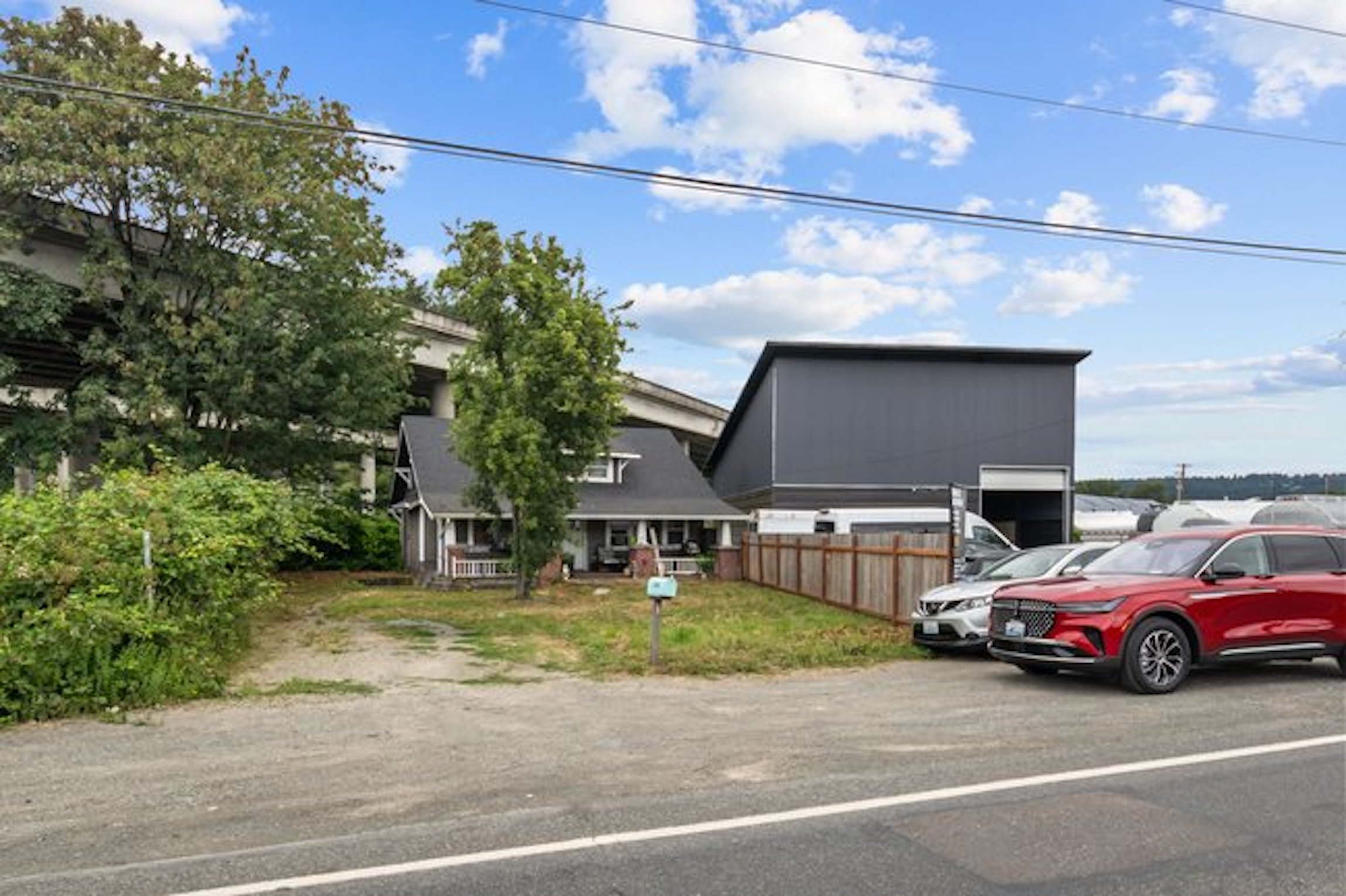  Rare Mixed-Use Property in Sumner - 物件實景