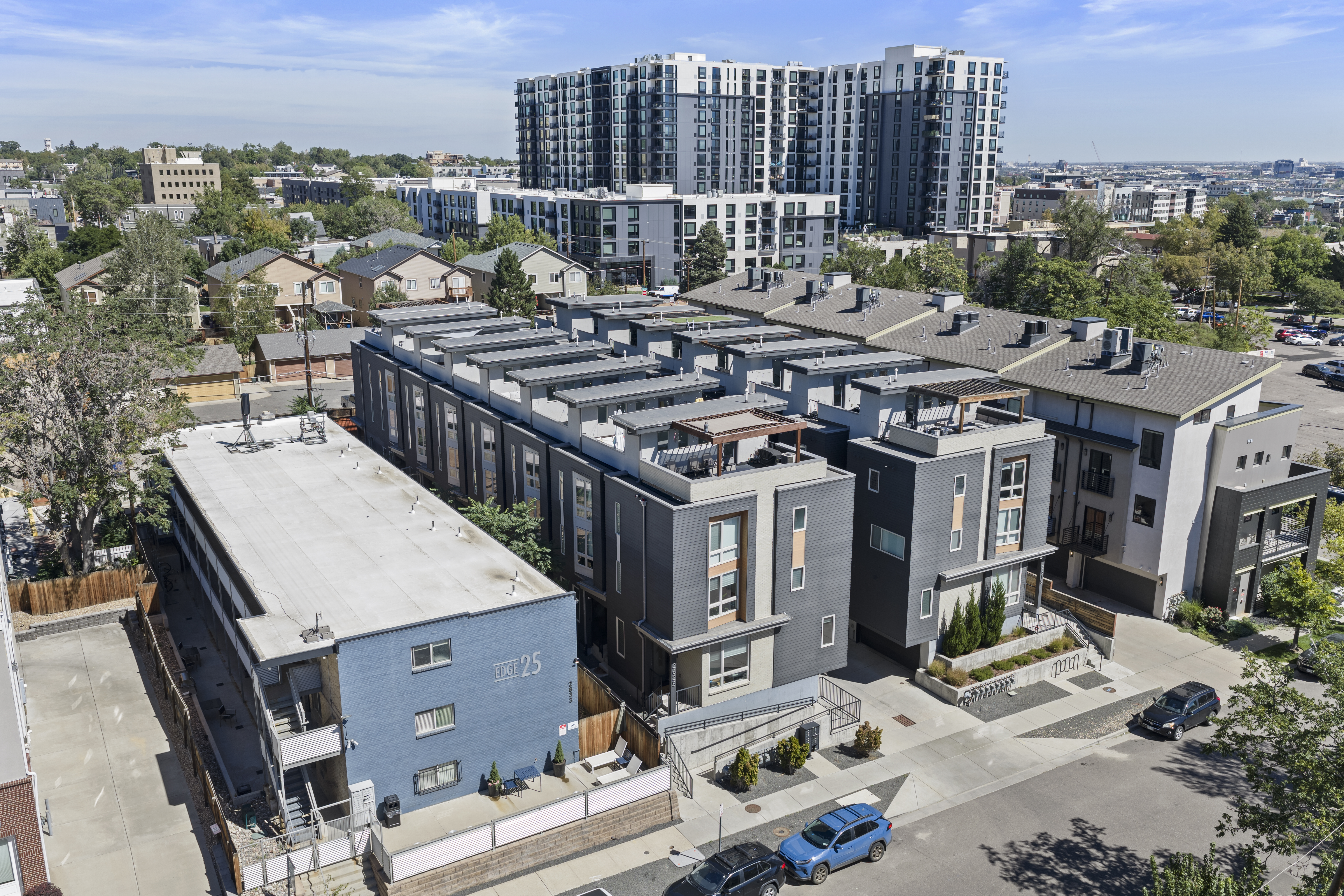  Welcome to Denver’s Highly Desirable Jefferson Park Neighborhood - 物件實景