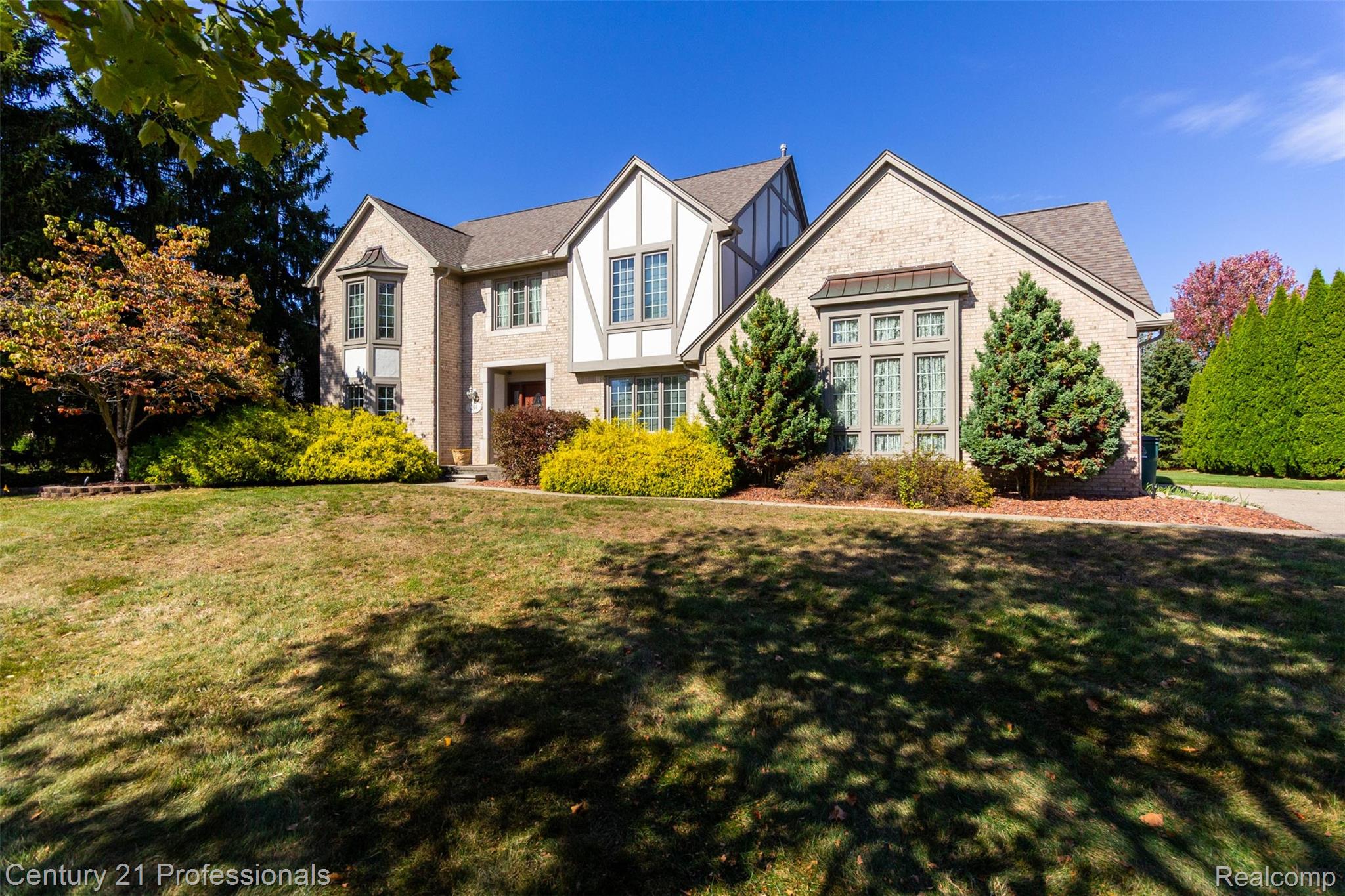 Troy, Michigan, 48084, United States, 4 Bedrooms Bedrooms, ,3 BathroomsBathrooms,Residential,For Sale,1976121