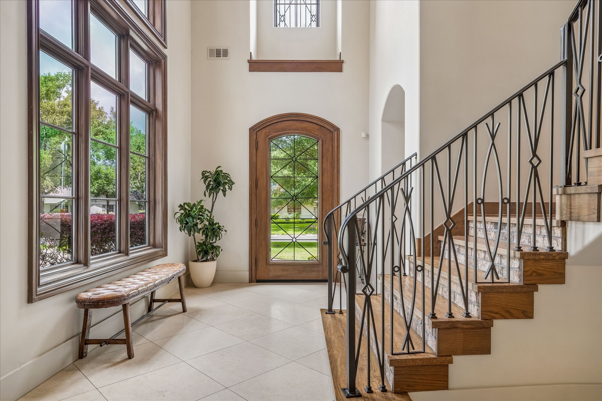  7615 Bryonwood Drive - 物件實景