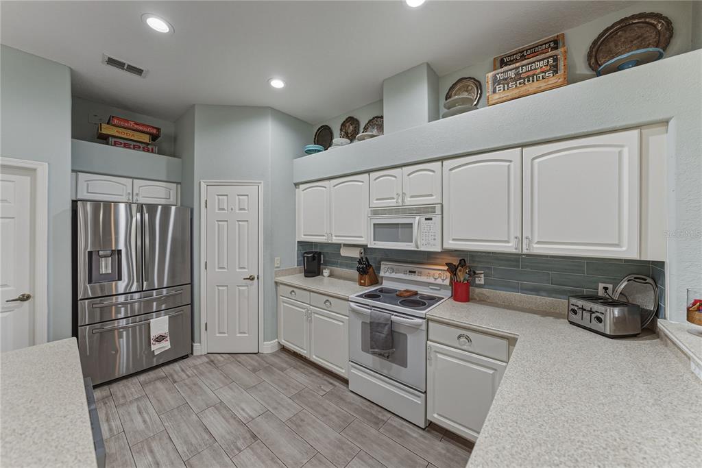 Plant City, Florida, 33566, United States, 4 Bedrooms Bedrooms, ,3 BathroomsBathrooms,Residential,For Sale,1996052