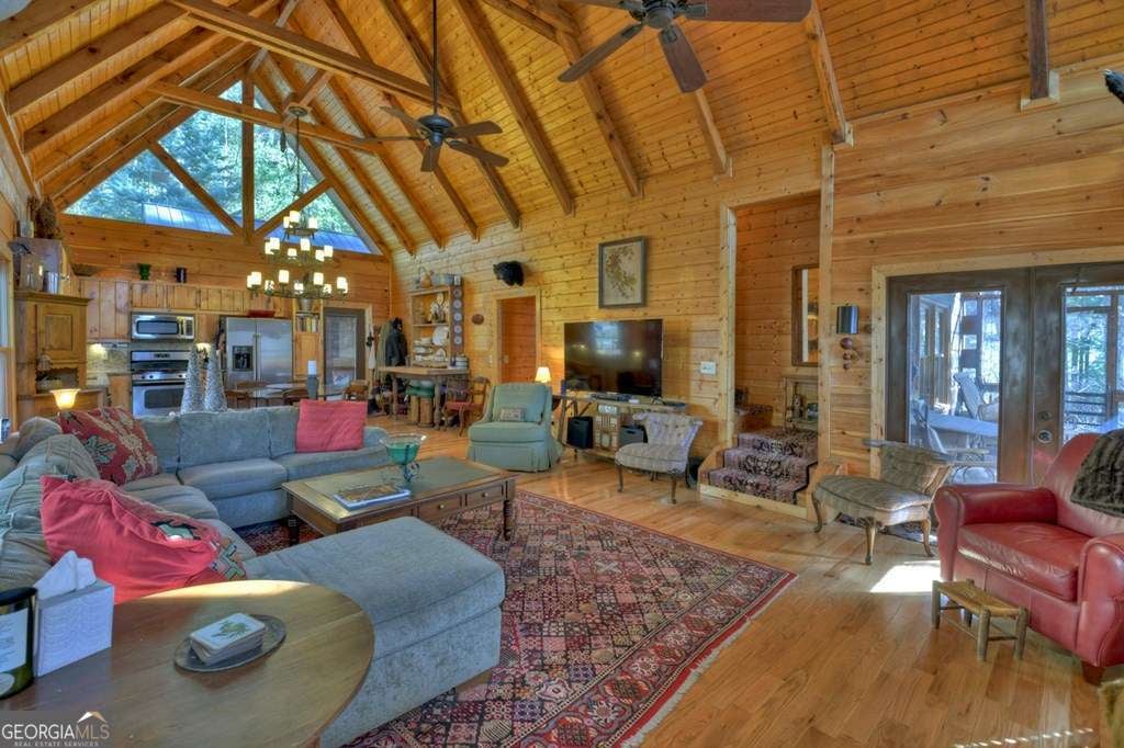 Blue Ridge, Georgia, 30513, United States, 5 Bedrooms Bedrooms, ,3 BathroomsBathrooms,Residential,For Sale,1859014
