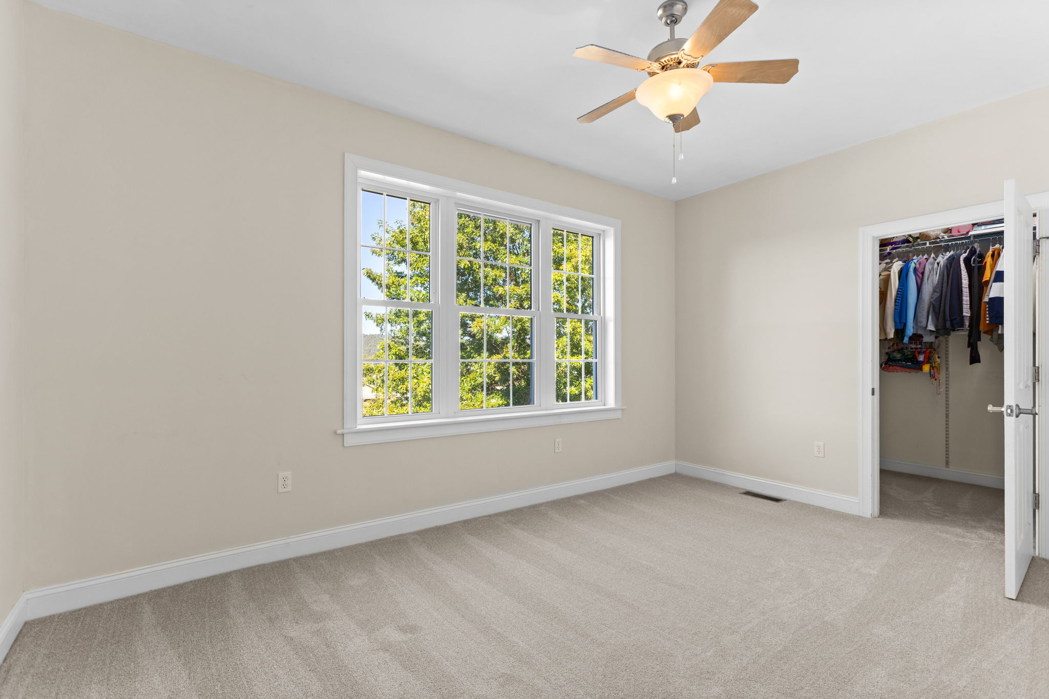 Danville, Pennsylvania, 17821, United States, 4 Bedrooms Bedrooms, ,3 BathroomsBathrooms,Residential,For Sale,1979646