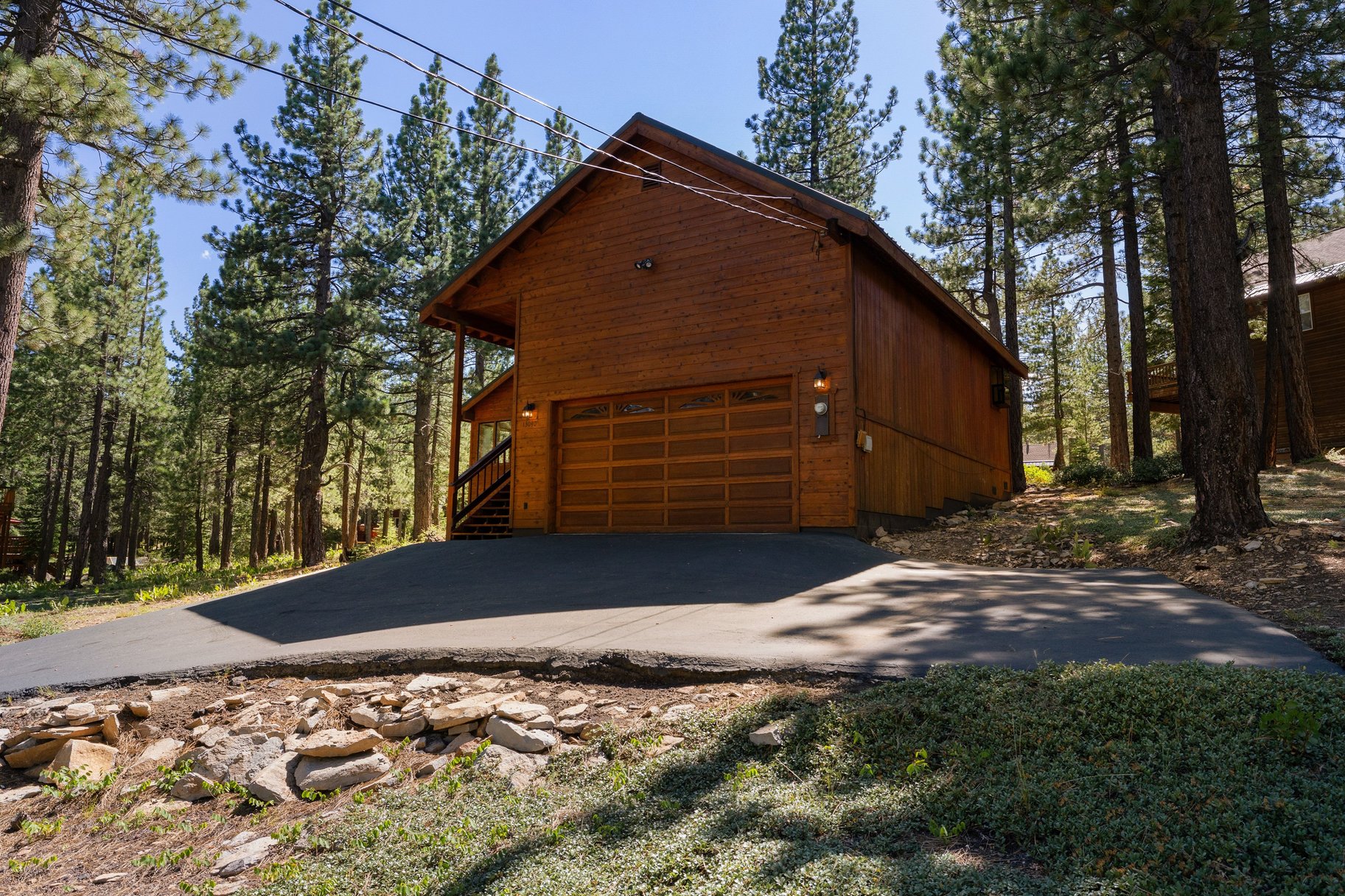  Sunlit Tahoe Donner Home with Spacious Rooms - 物件實景