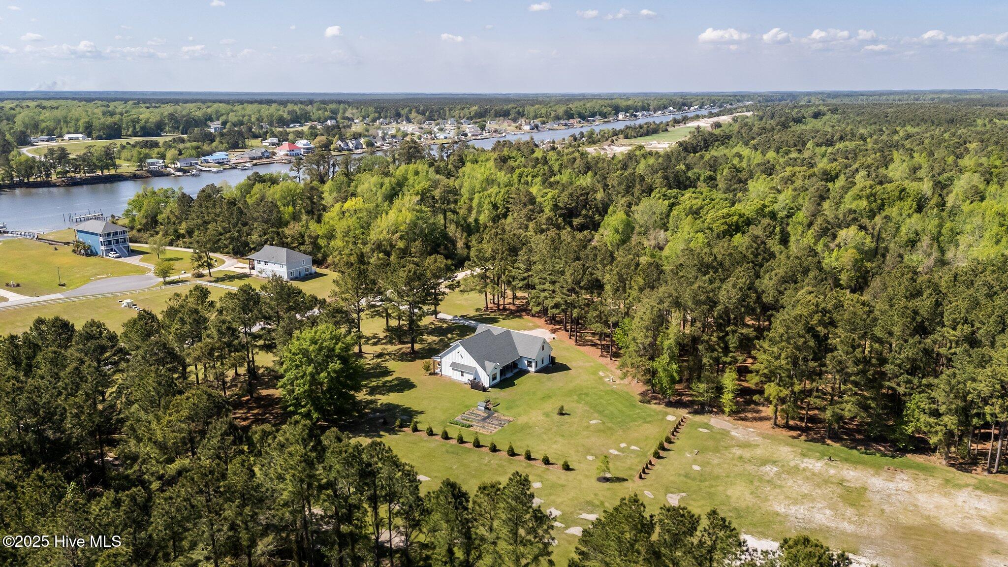 Beaufort, North Carolina, 28516, United States, 3 Bedrooms Bedrooms, ,3 BathroomsBathrooms,Residential,For Sale,1792865
