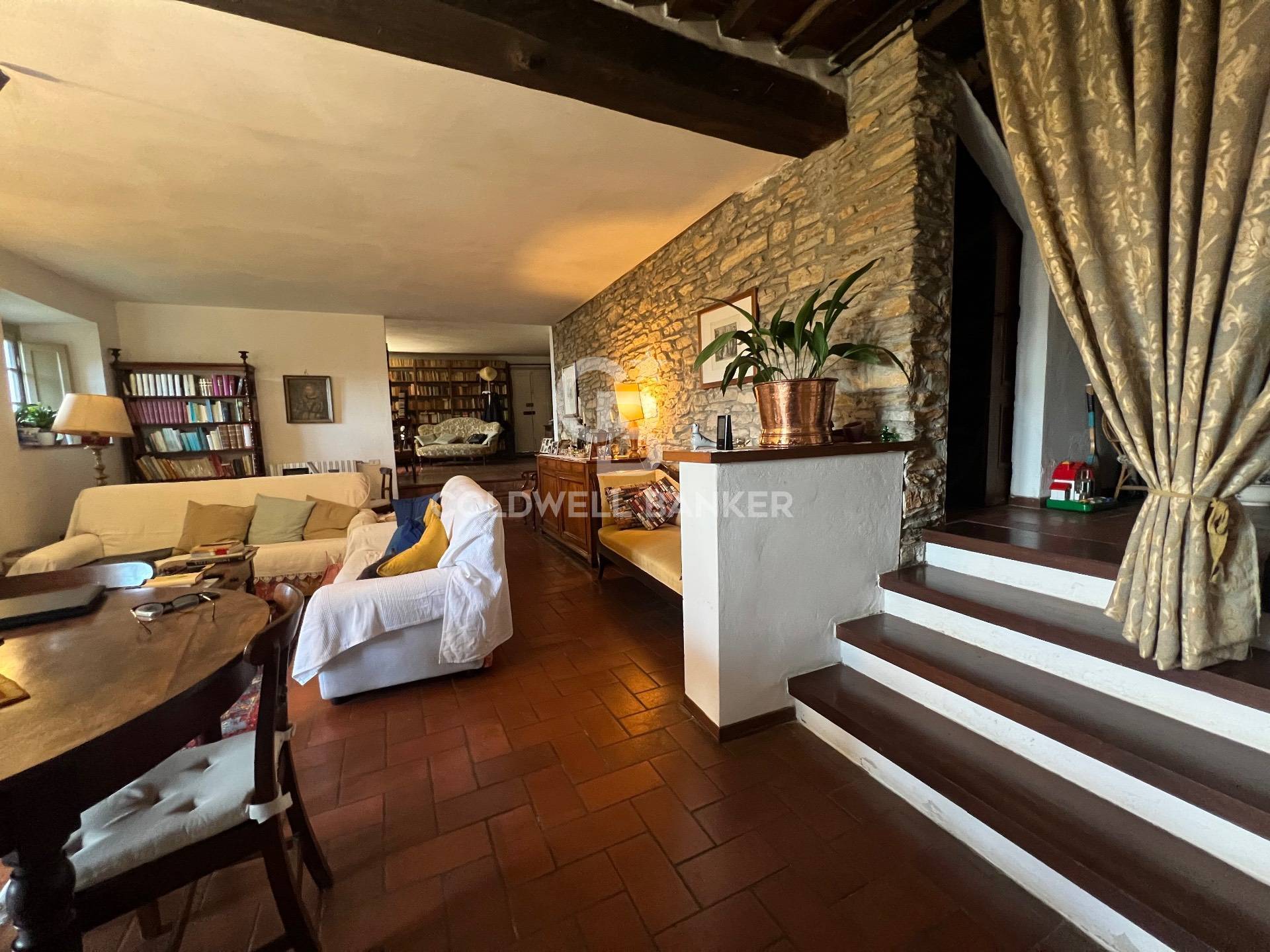 VIA DI VICOPELAGO, Lucca, Lucca, 55100, IT, 4 Bedrooms Bedrooms, ,2 BathroomsBathrooms,Residential,For Sale,VIA DI VICOPELAGO,1628476