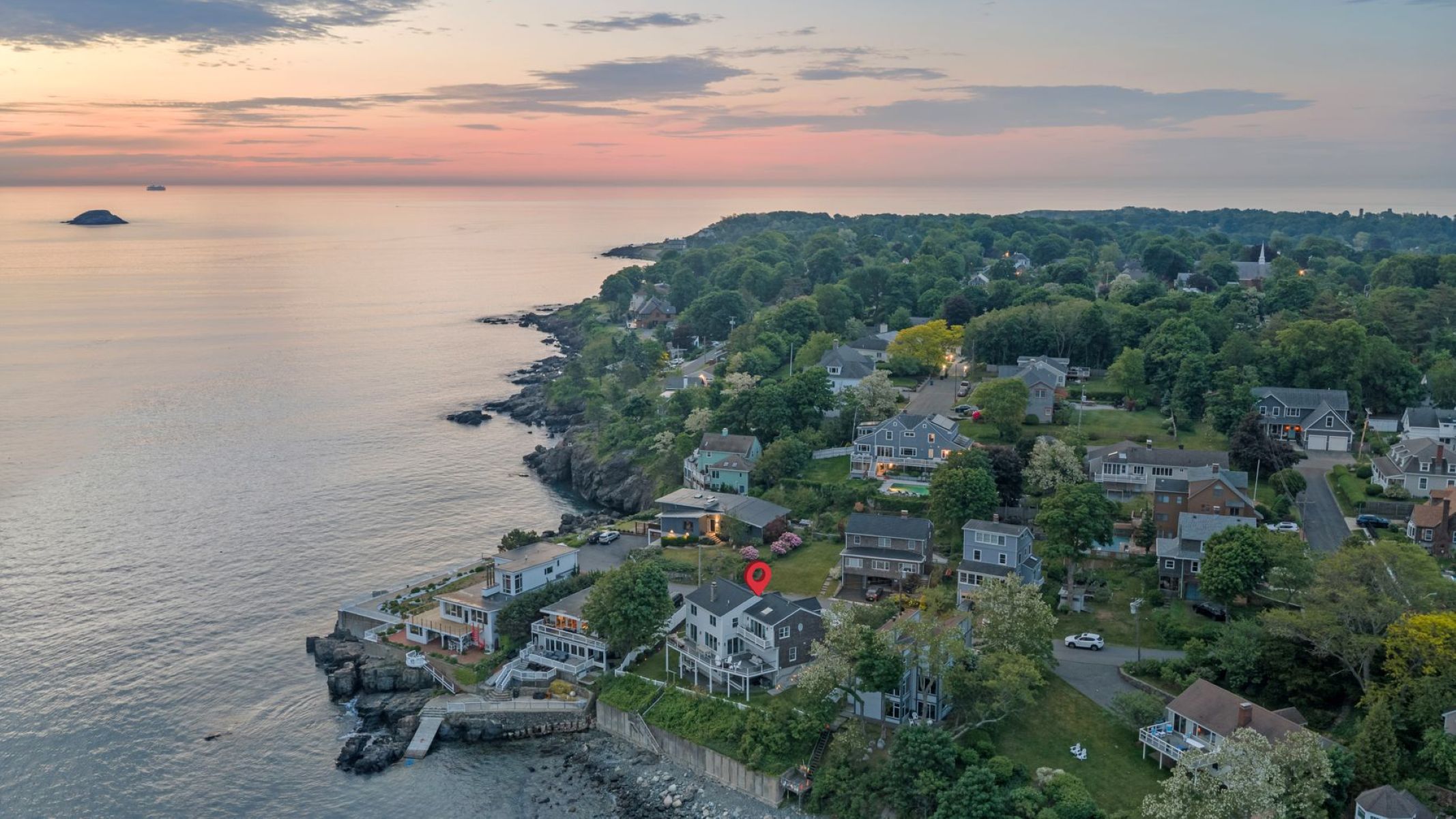  Unique Waterfront Home - 物件實景