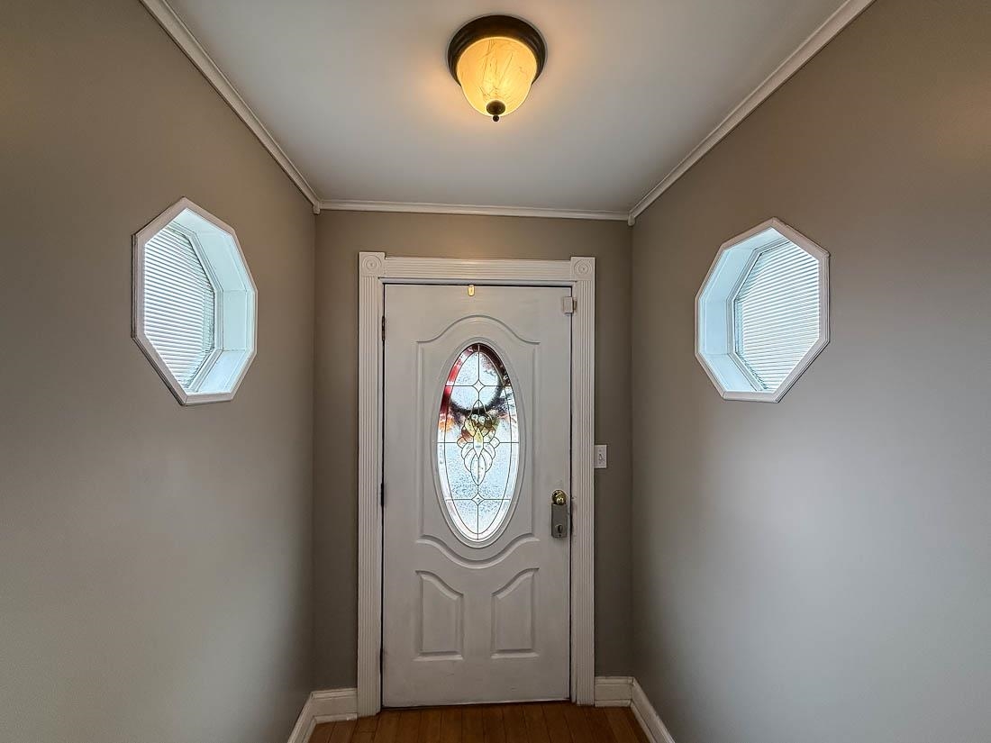 Jersey City, New Jersey, 07307, United States, 4 Bedrooms Bedrooms, ,2 BathroomsBathrooms,Residential,For Sale,1991829