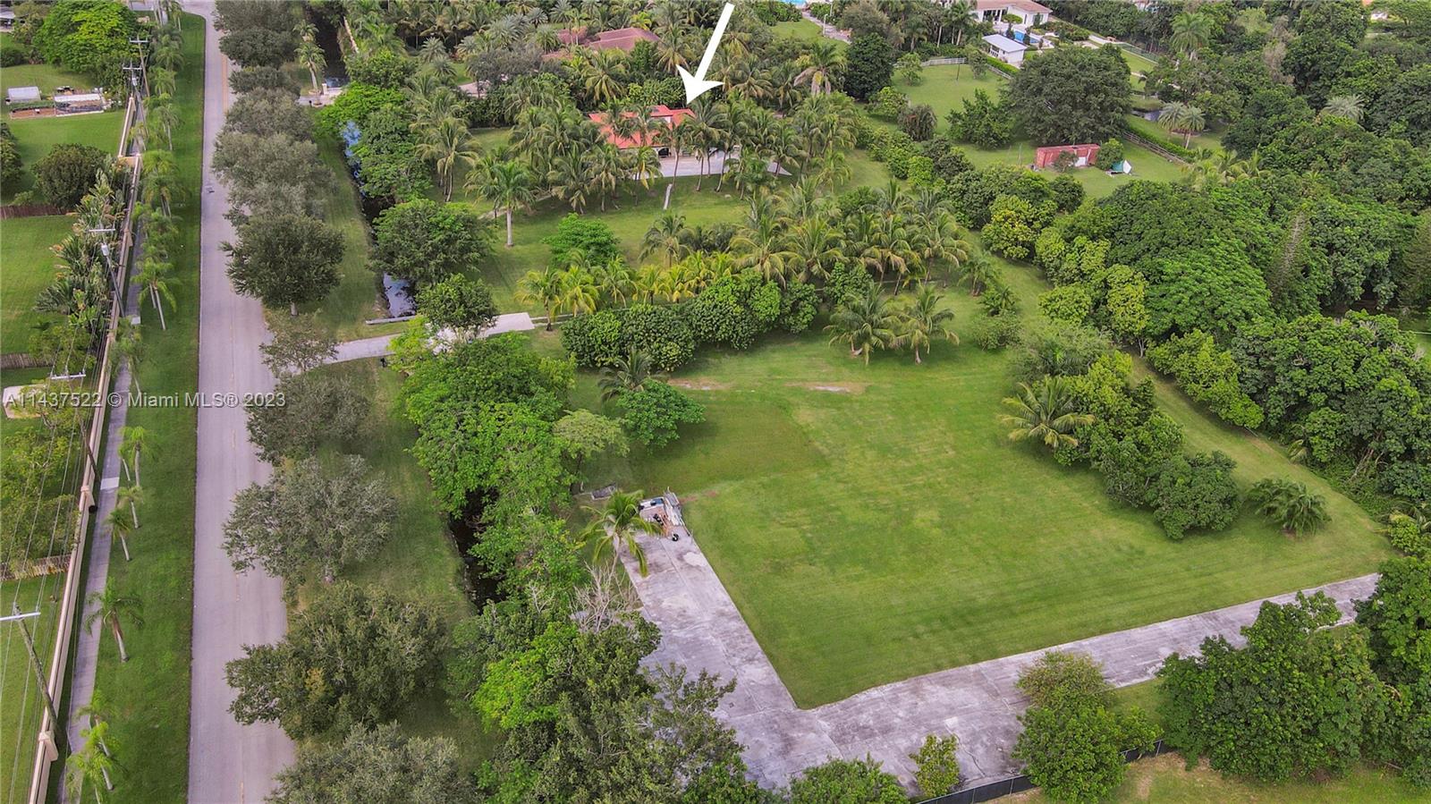 6500 Volunteer, Southwest Ranches, Florida, 33330, United States, 8 Bedrooms Bedrooms, ,7 BathroomsBathrooms,Residential,For Sale,6500 Volunteer,1453957