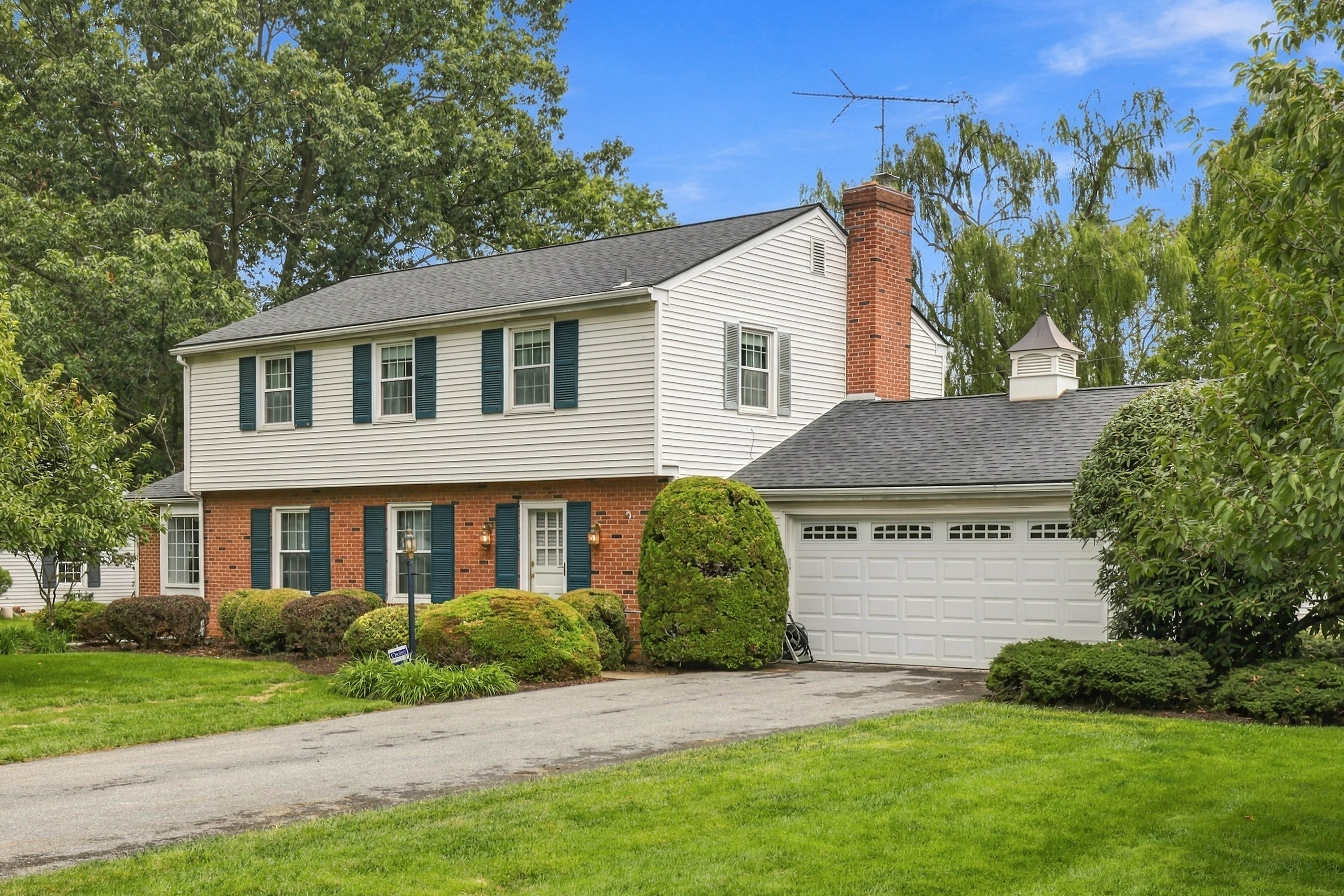  1919 Robindale Ave - 物件實景