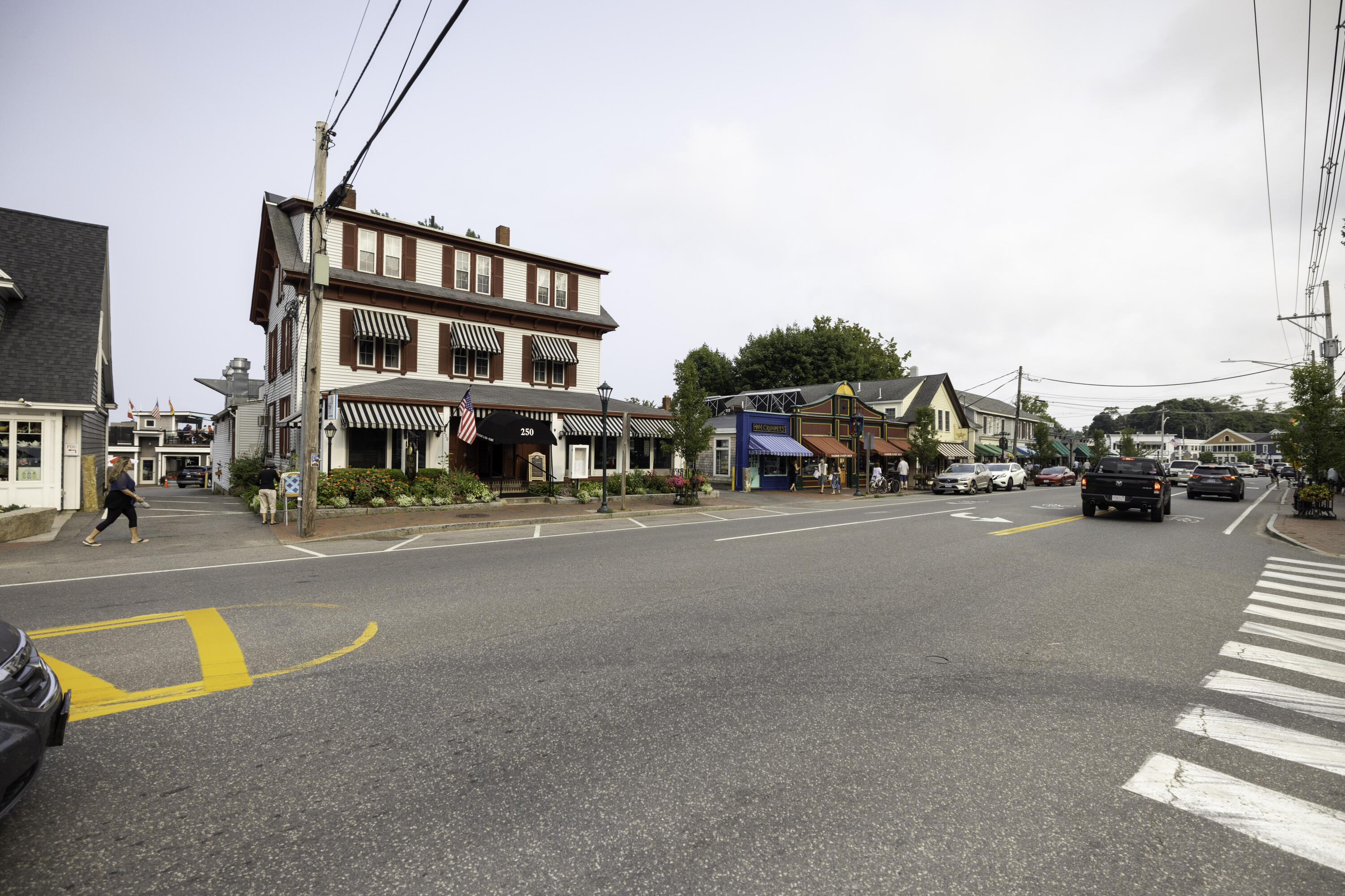 Ogunquit, Maine, 03907, United States, 2 Bedrooms Bedrooms, ,2 BathroomsBathrooms,Residential,For Sale,1885422
