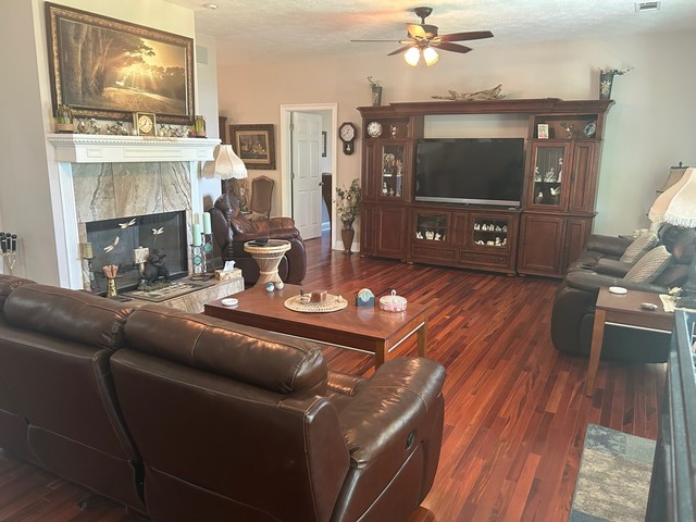 Titus, Alabama, 36080, United States, 3 Bedrooms Bedrooms, ,2 BathroomsBathrooms,Residential,For Sale,1920844