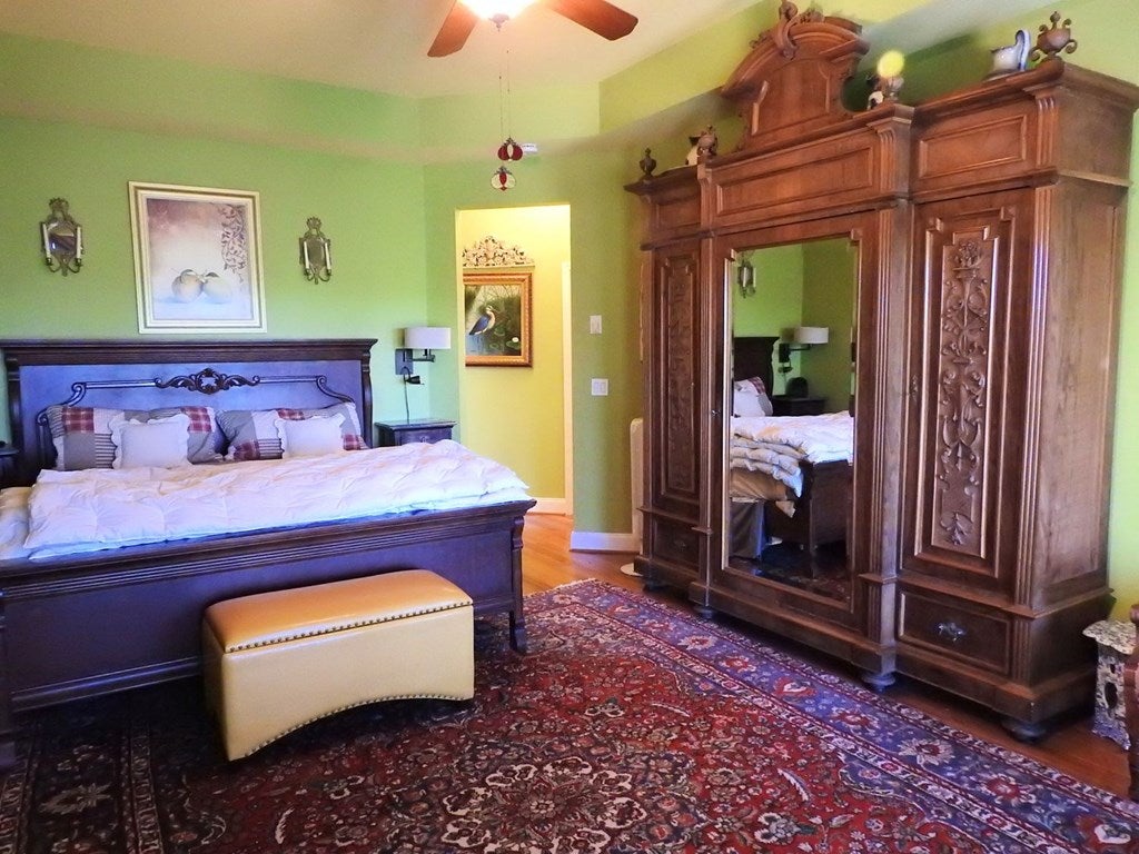 Blue Ridge, Georgia, 30513, United States, 5 Bedrooms Bedrooms, ,5 BathroomsBathrooms,Residential,For Sale,1859095