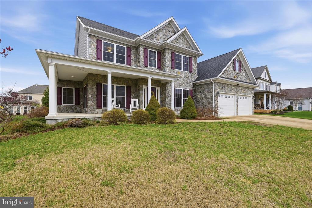 Winchester, Virginia, 22602, United States, 6 Bedrooms Bedrooms, ,5 BathroomsBathrooms,Residential,For Sale,2032756