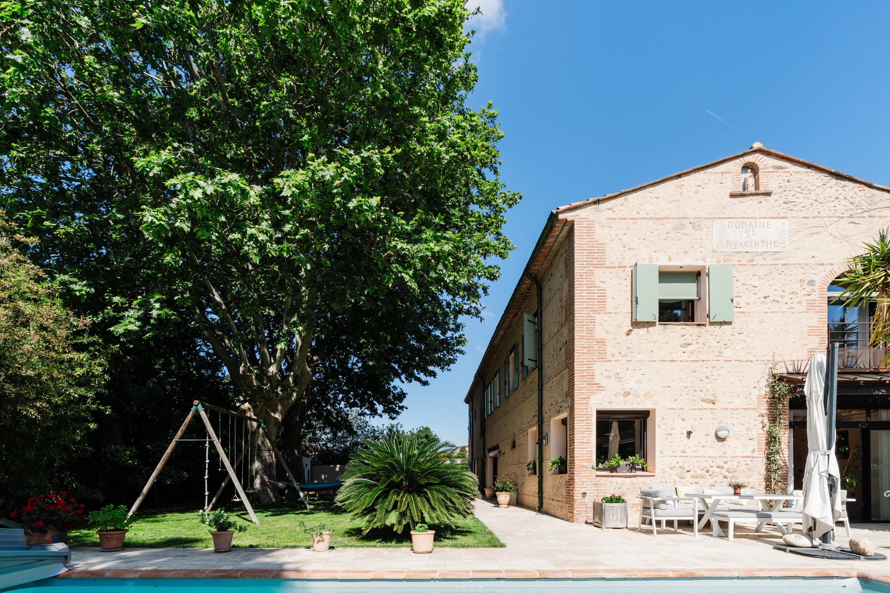  RARE AND AUTHENTIC — AN EXCEPTIONAL VILLAGE FARMHOUSE WITH POOL - 物件實景