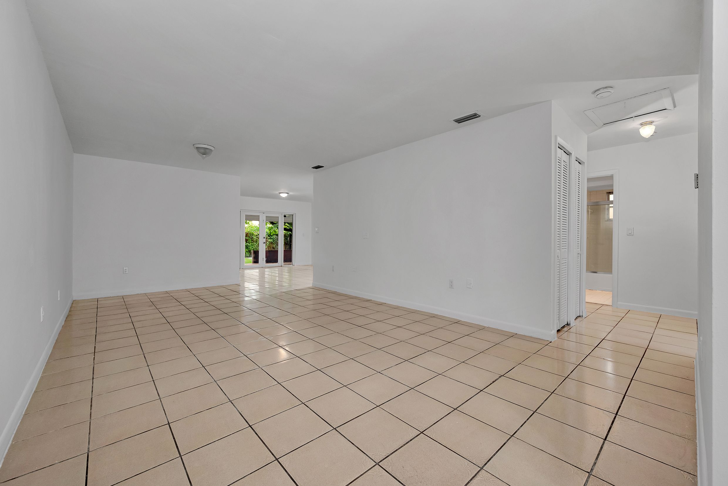  23 NW 109th Ave, Miami, FL, 33172 - 物件實景