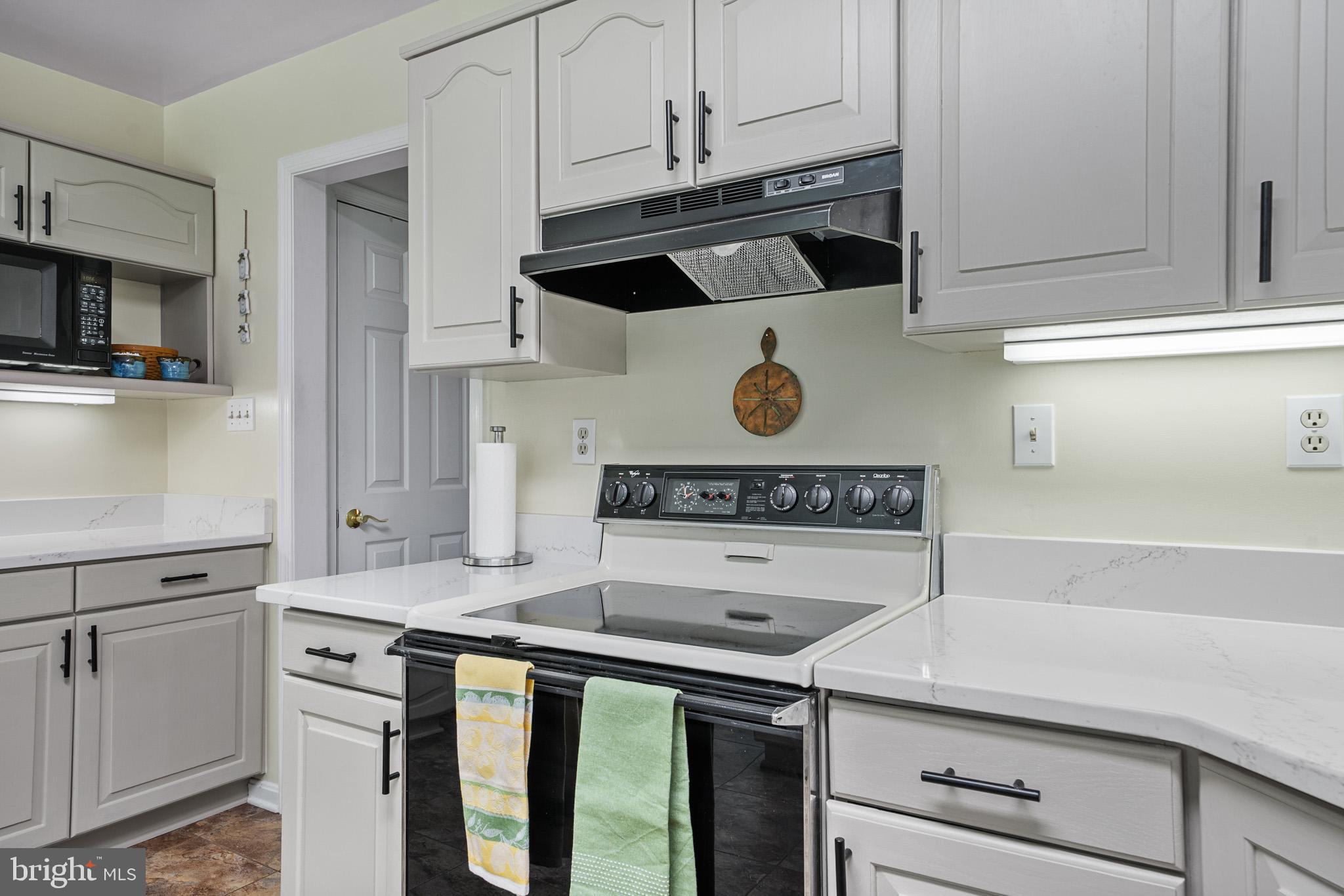 La Plata, Maryland, 20646, United States, 5 Bedrooms Bedrooms, ,3 BathroomsBathrooms,Residential,For Sale,1922915