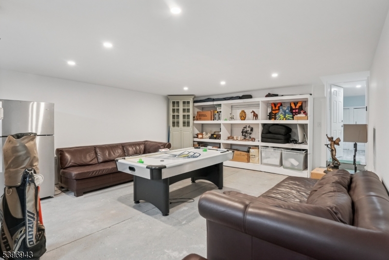 South Orange Village Twp., New Jersey, 07079, United States, 8 Bedrooms Bedrooms, ,7 BathroomsBathrooms,Residential,For Sale,1991818