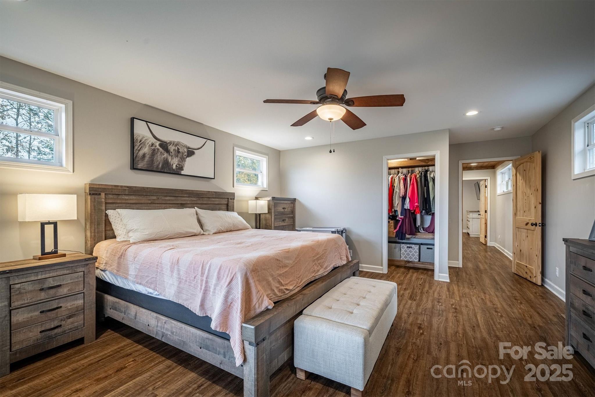 Lenoir, North Carolina, 28645, United States, 3 Bedrooms Bedrooms, ,3 BathroomsBathrooms,Residential,For Sale,1992065