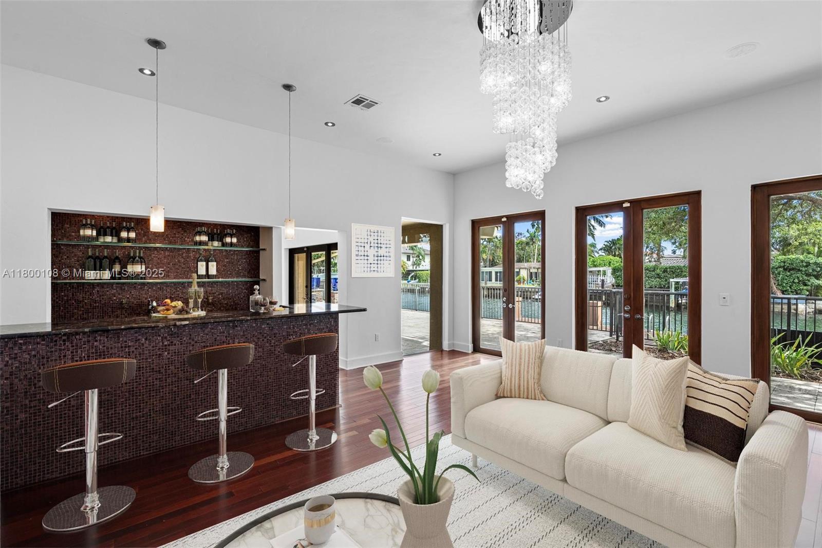 North Miami, Florida, 33181, United States, 5 Bedrooms Bedrooms, ,5 BathroomsBathrooms,Residential,For Sale,1804760