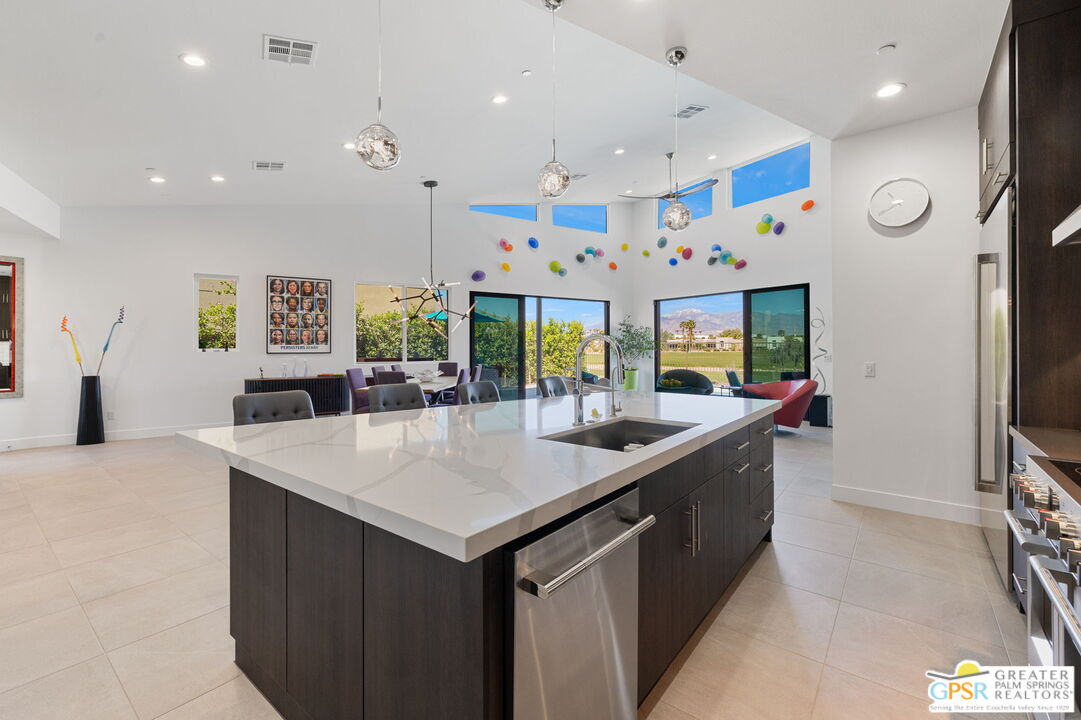 Palm Springs, California, 92262, United States, 3 Bedrooms Bedrooms, ,3 BathroomsBathrooms,Residential,For Sale,1903591