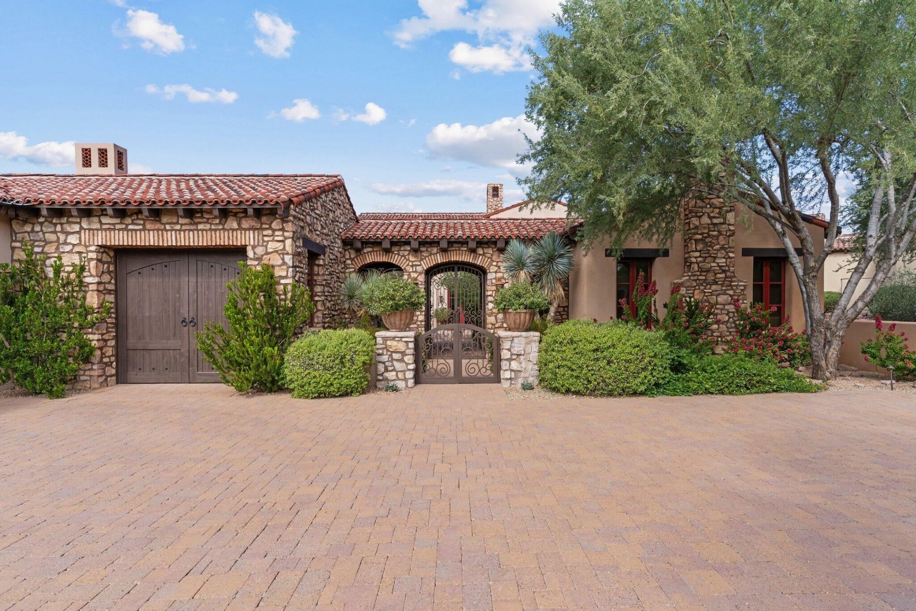  3448 S 1st Water Trail  Gold Canyon, AZ - 物件實景
