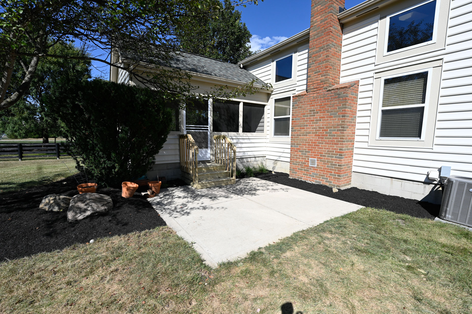 Dublin, Ohio, 43016, United States, 4 Bedrooms Bedrooms, ,4 BathroomsBathrooms,Residential,For Sale,1935367