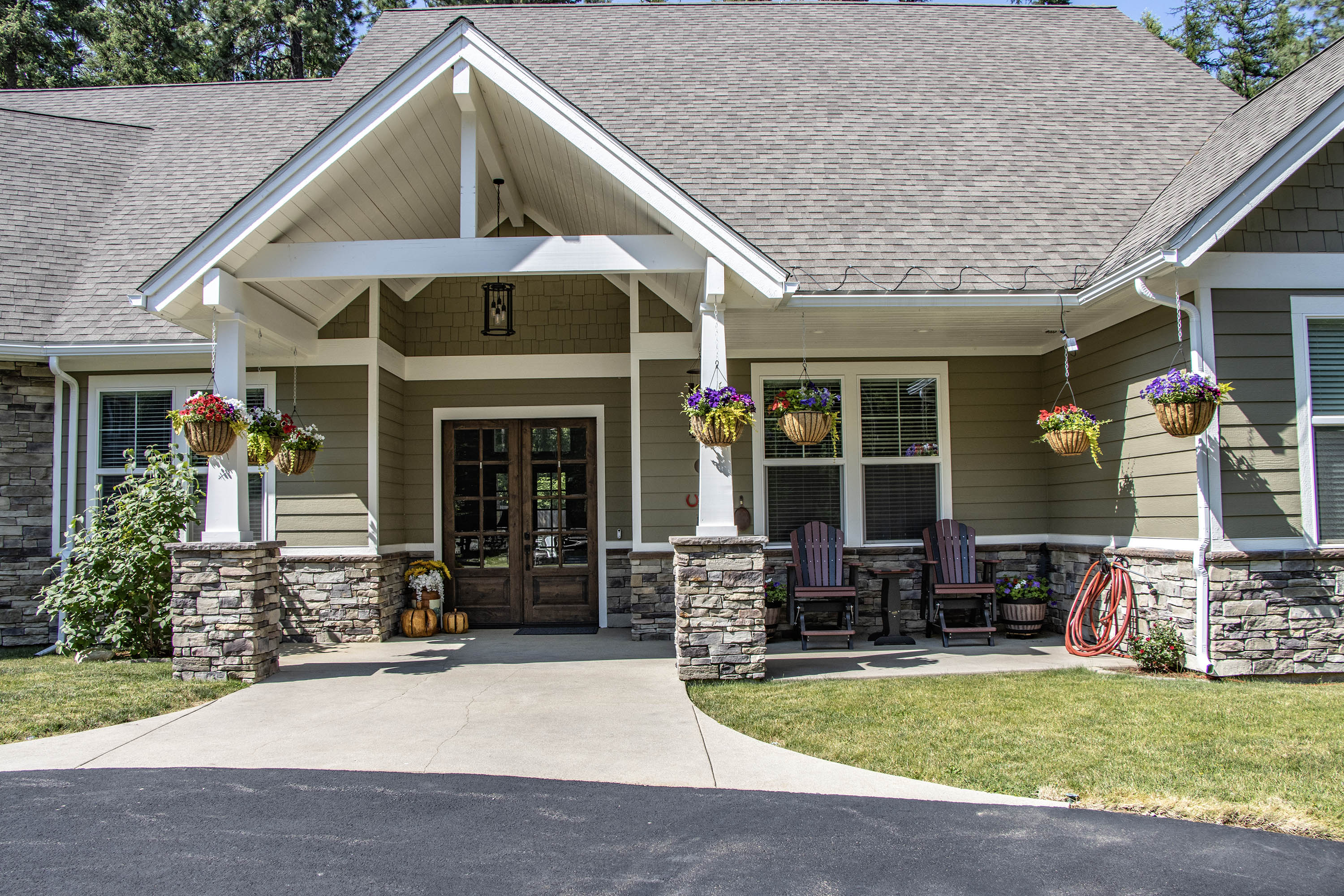 Sandpoint, Idaho, 83864, United States, 6 Bedrooms Bedrooms, ,8 BathroomsBathrooms,Residential,For Sale,1975419