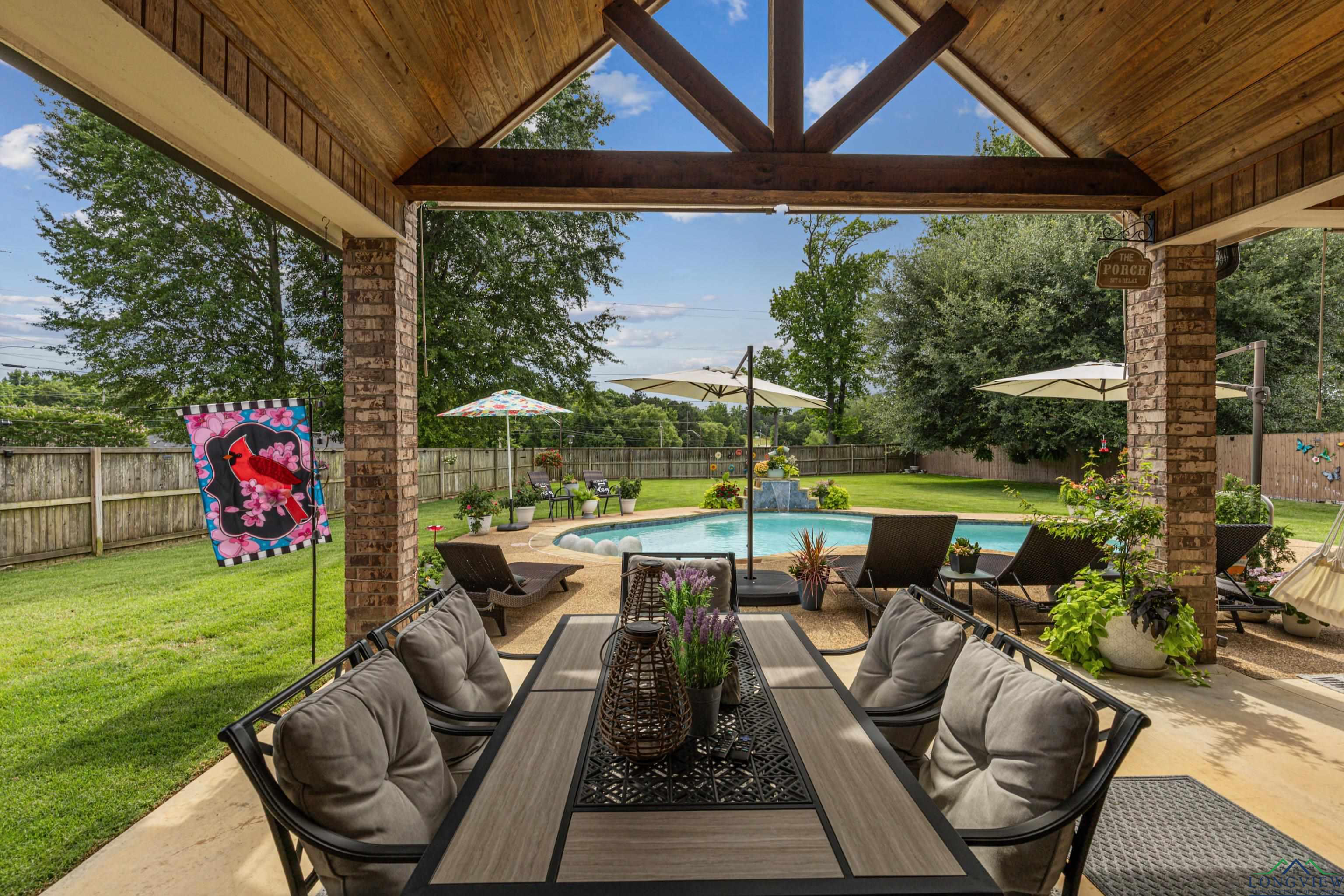 Longview, Texas, 75605, United States, 5 Bedrooms Bedrooms, ,3 BathroomsBathrooms,Residential,For Sale,1827224