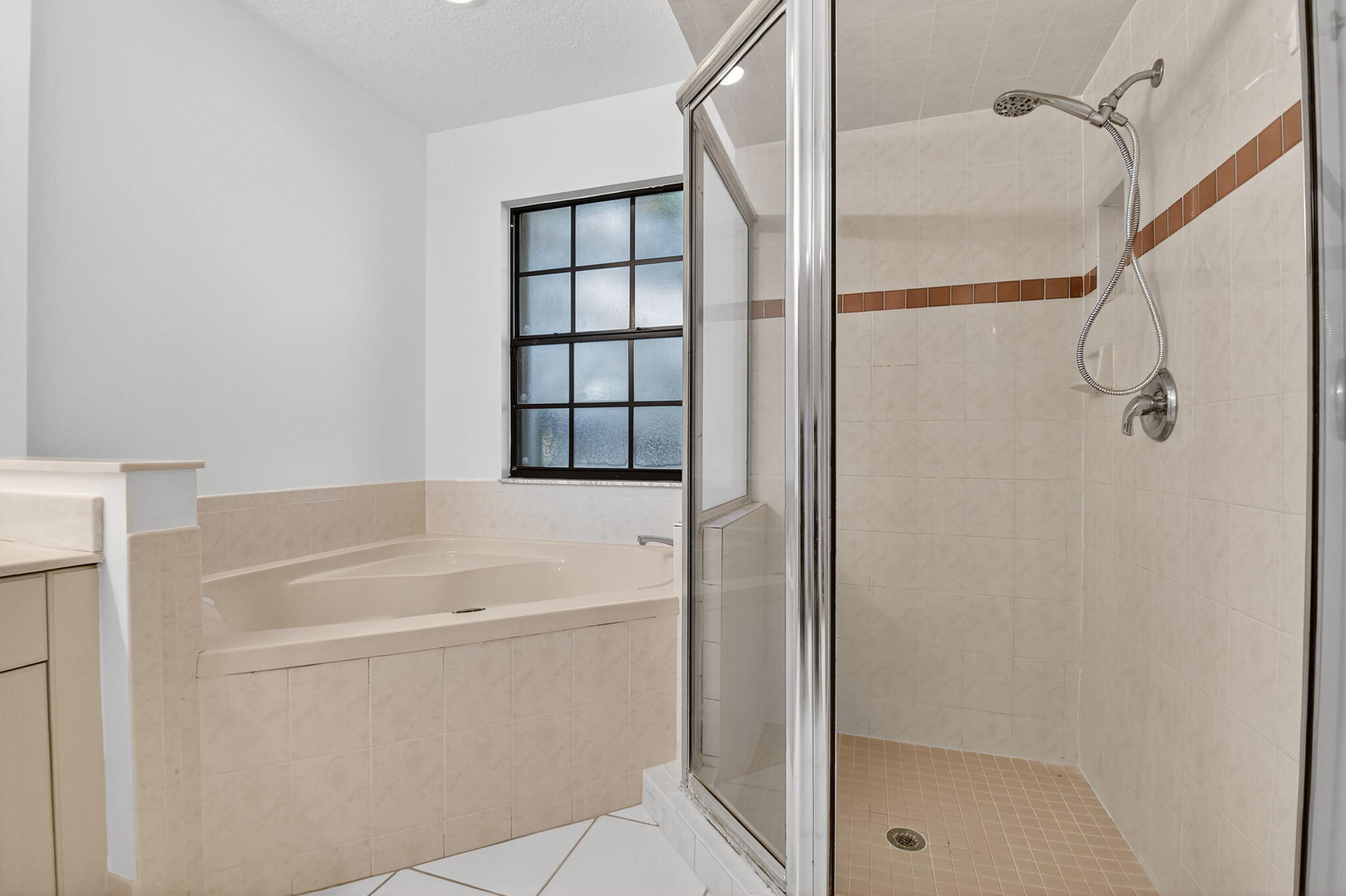 Royal Palm Beach, Florida, 33411, United States, 3 Bedrooms Bedrooms, ,2 BathroomsBathrooms,Residential,For Sale,1992913