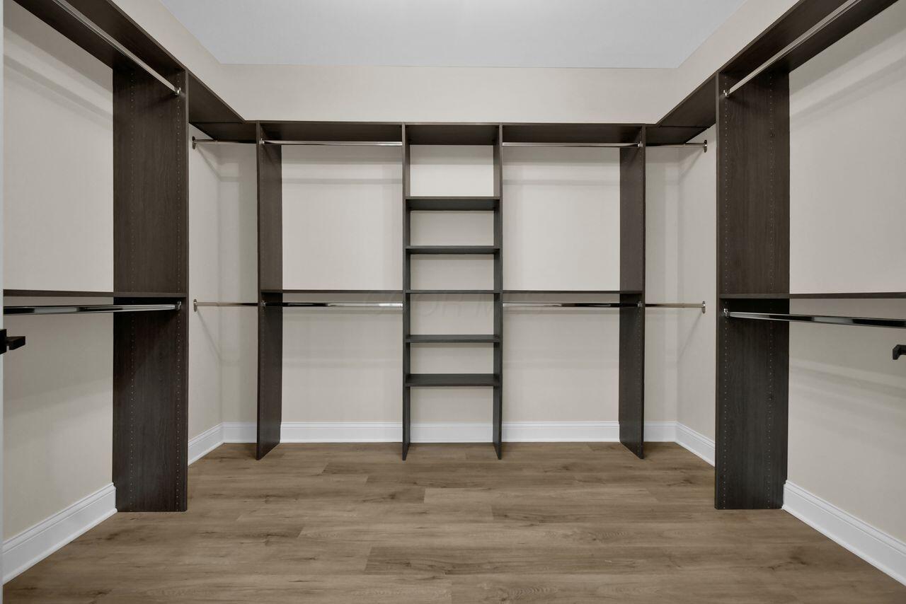 Thornville, Ohio, 43076, United States, 4 Bedrooms Bedrooms, ,4 BathroomsBathrooms,Residential,For Sale,1998970