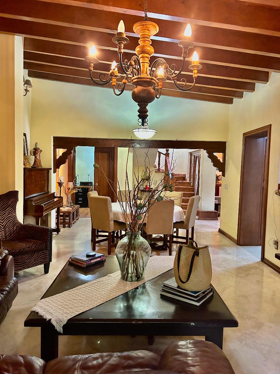 Saltillo, Coahuila de Zaragoza, 25204, Mexico, 4 Bedrooms Bedrooms, ,4 BathroomsBathrooms,Residential,For Sale,1821223