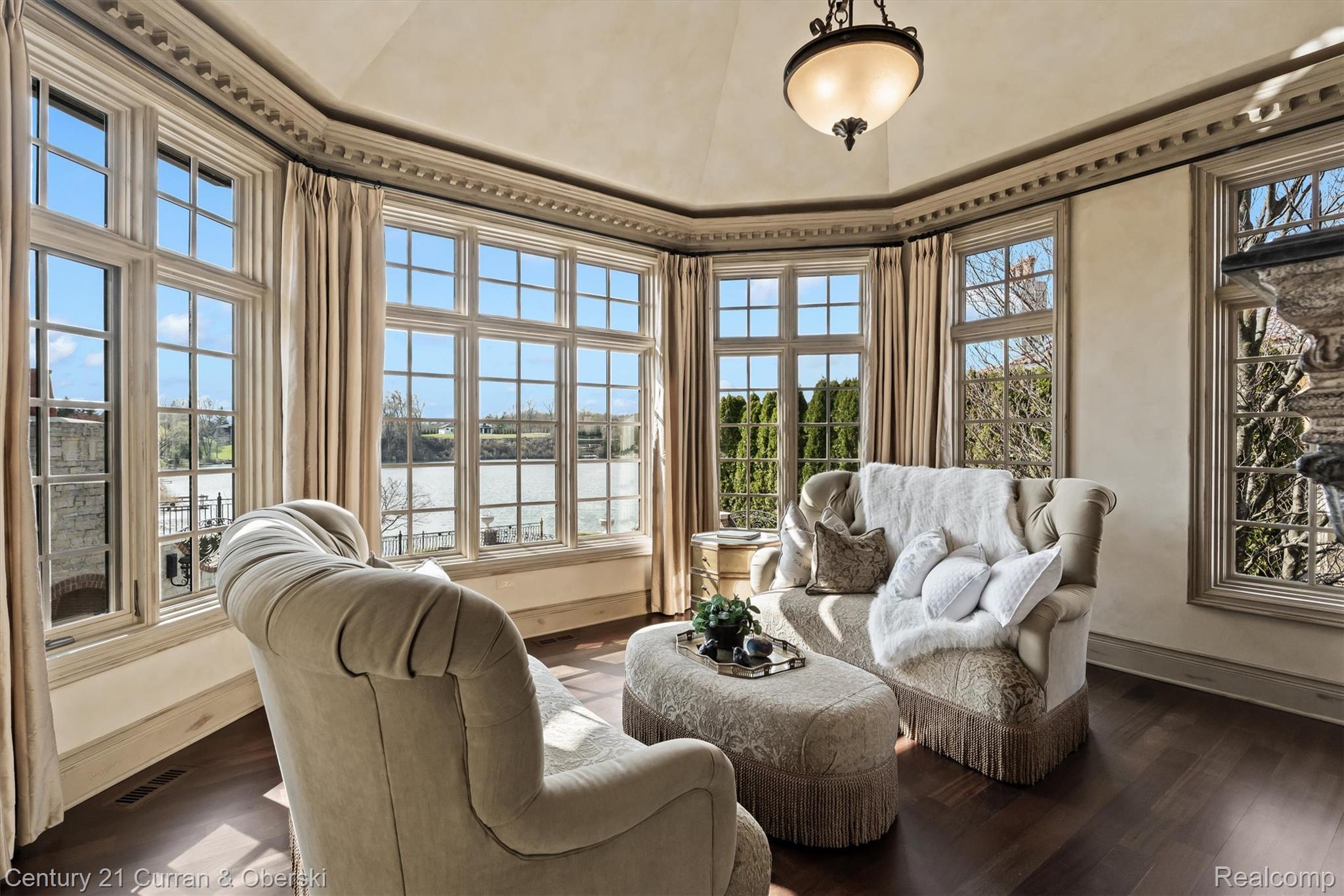 Northville, Michigan, 48168, United States, 4 Bedrooms Bedrooms, ,7 BathroomsBathrooms,Residential,For Sale,2038864