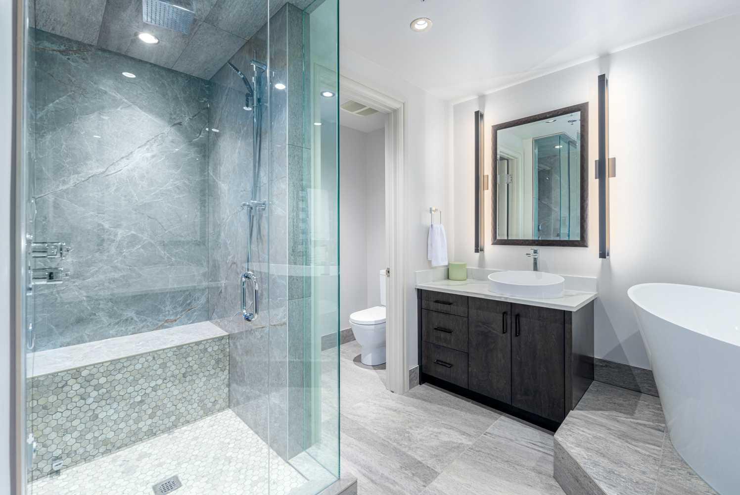 CALGARY, Alberta, T2P 5N4, CA, 2 Bedrooms Bedrooms, ,3 BathroomsBathrooms,Residential,For Sale,1837238