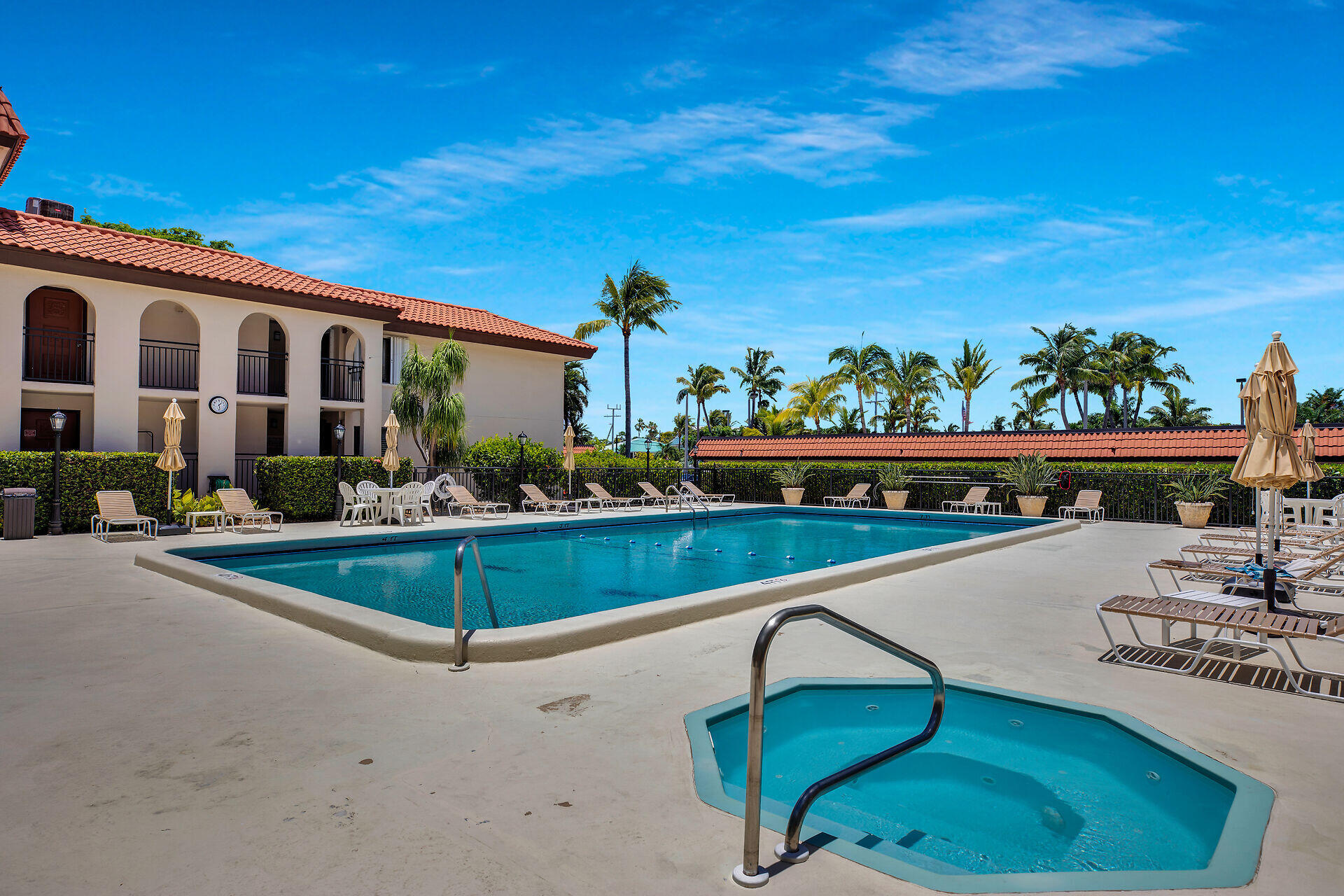 KEY COLONY, Florida, 33051, United States, 2 Bedrooms Bedrooms, ,2 BathroomsBathrooms,Residential,For Sale,1868619