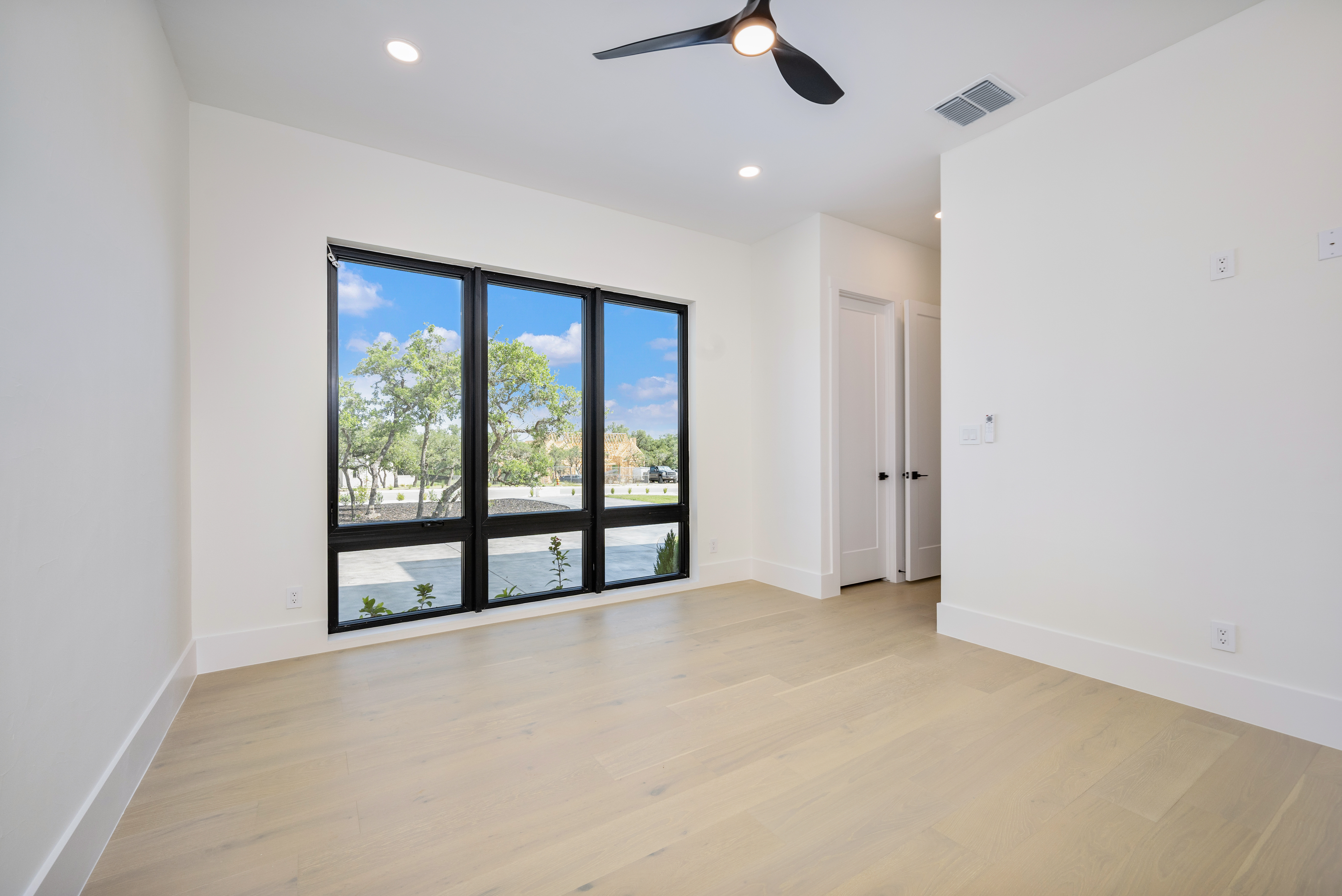  Modern Luxury on 1 Acre - 物件實景
