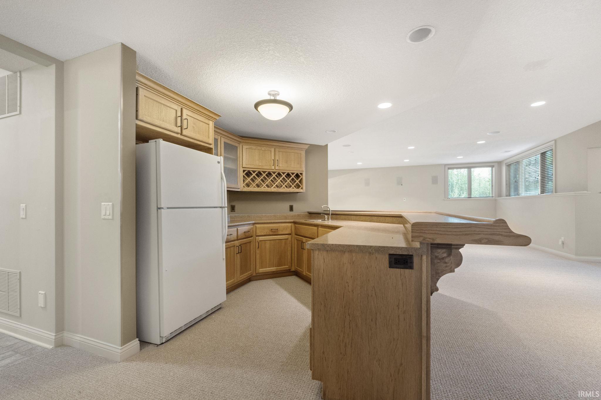 Fort Wayne, Indiana, 46845, United States, 3 Bedrooms Bedrooms, ,4 BathroomsBathrooms,Residential,For Sale,1908005