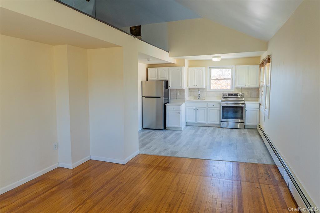 Amityville, New York, 11701, United States, 6 Bedrooms Bedrooms, ,3 BathroomsBathrooms,Residential,For Sale,1989653