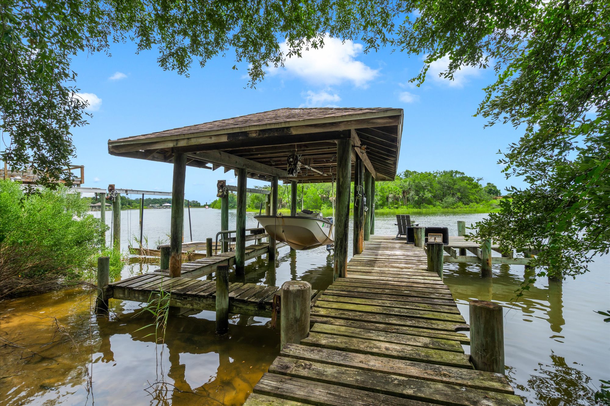  French Architecture on Bayou Texar - 物件實景