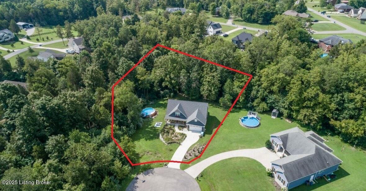 Crestwood, Kentucky, 40014, United States, 5 Bedrooms Bedrooms, ,4 BathroomsBathrooms,Residential,For Sale,1907085