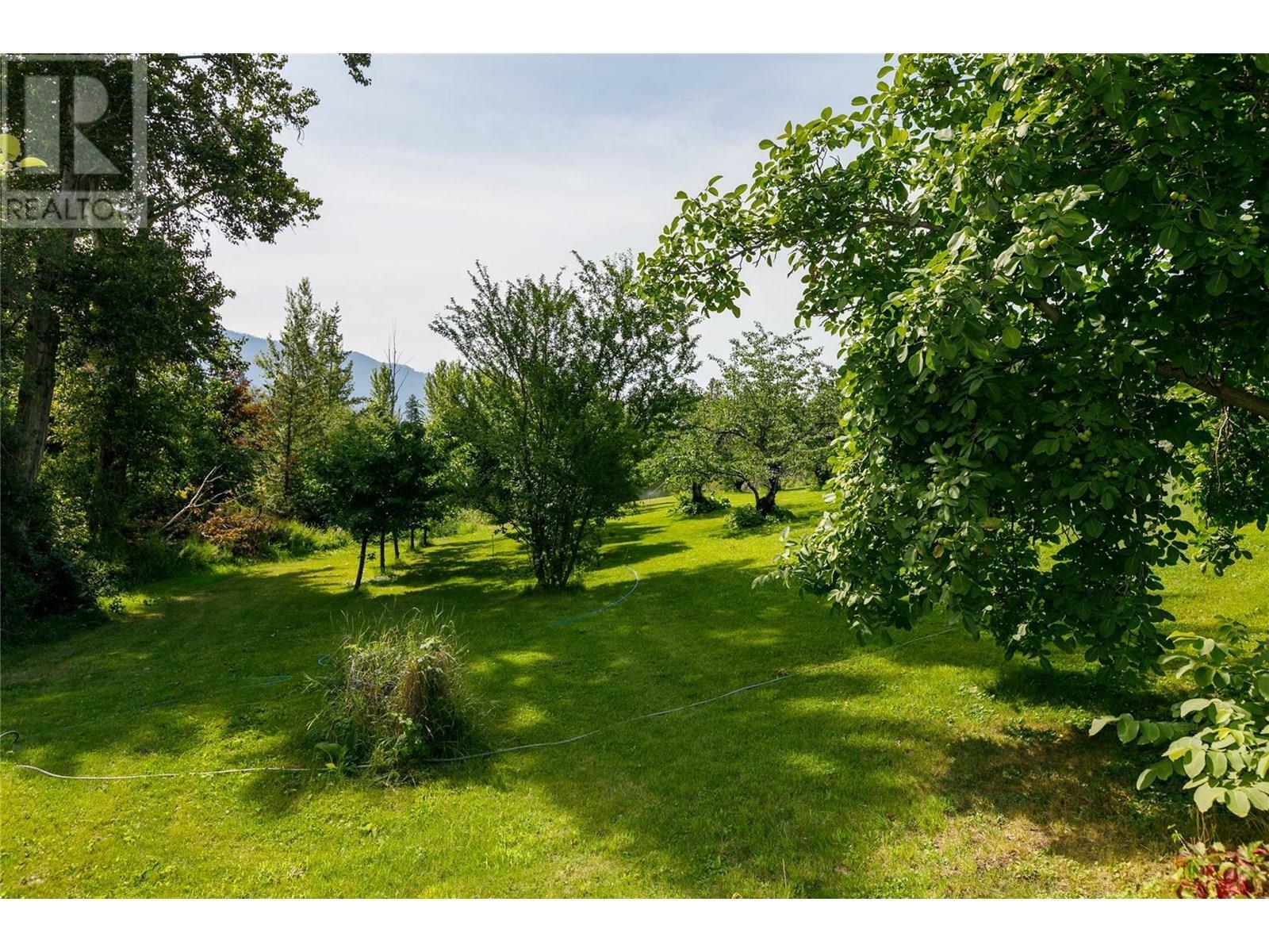 OYAMA, British Columbia, V4V 2E9, CA, 3 Bedrooms Bedrooms, ,1 BathroomBathrooms,Residential,For Sale,1961111