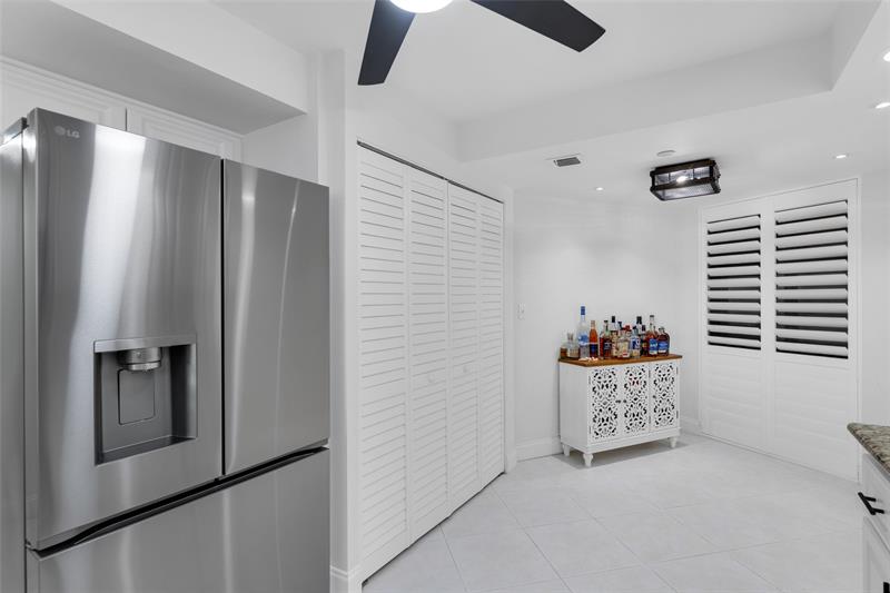 Hillsboro Beach, Florida, 33062, United States, 2 Bedrooms Bedrooms, ,3 BathroomsBathrooms,Residential,For Sale,1942268