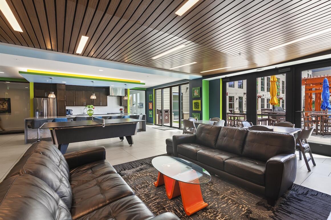 Oconomowoc, Wisconsin, 53066, United States, 1 Bedroom Bedrooms, ,2 BathroomsBathrooms,Residential,For Sale,1819550