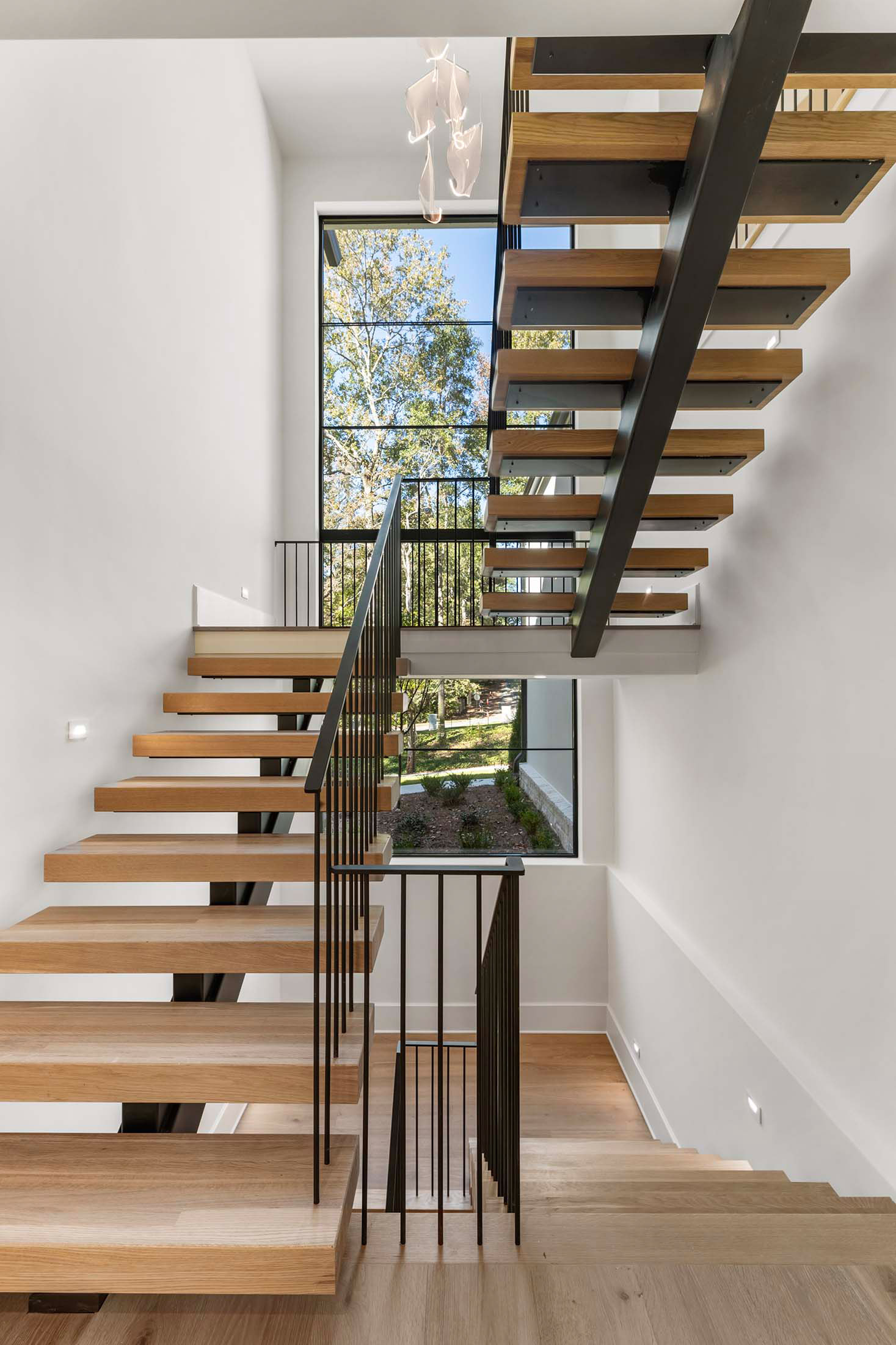  The Pinnacle of Luxury: New Custom Home in Prime Londonberry - 物件實景