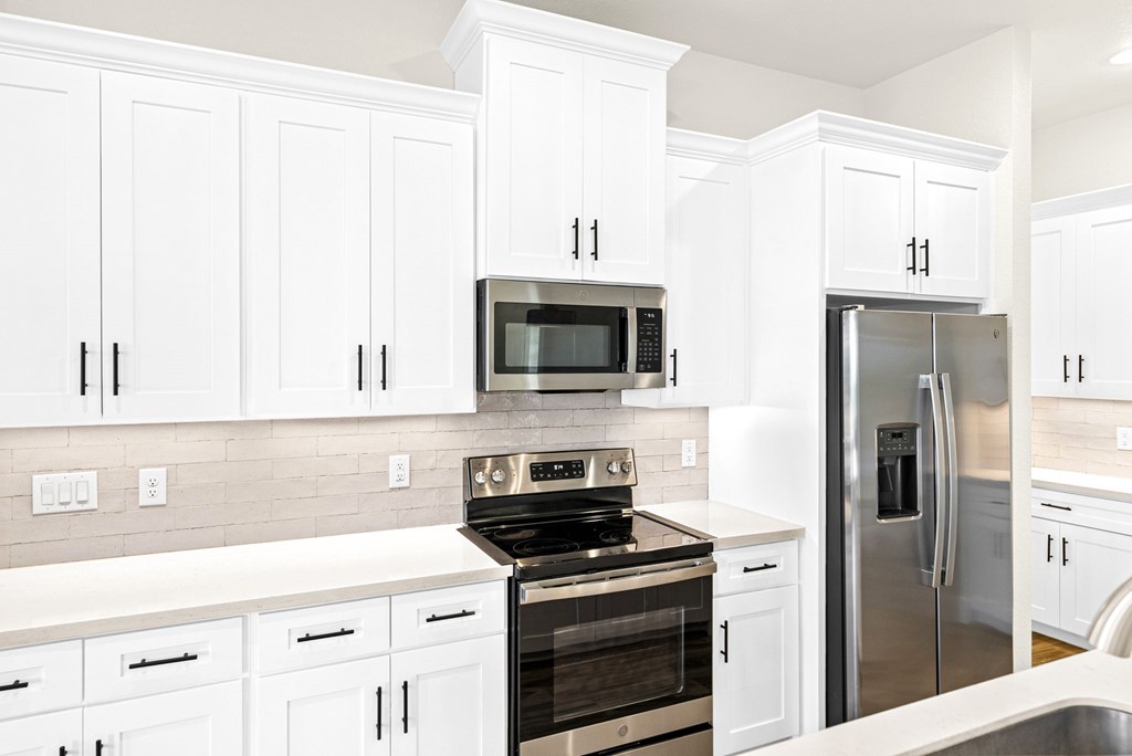 Kerrville, Texas, 78028, United States, 4 Bedrooms Bedrooms, ,3 BathroomsBathrooms,Residential,For Sale,2008788