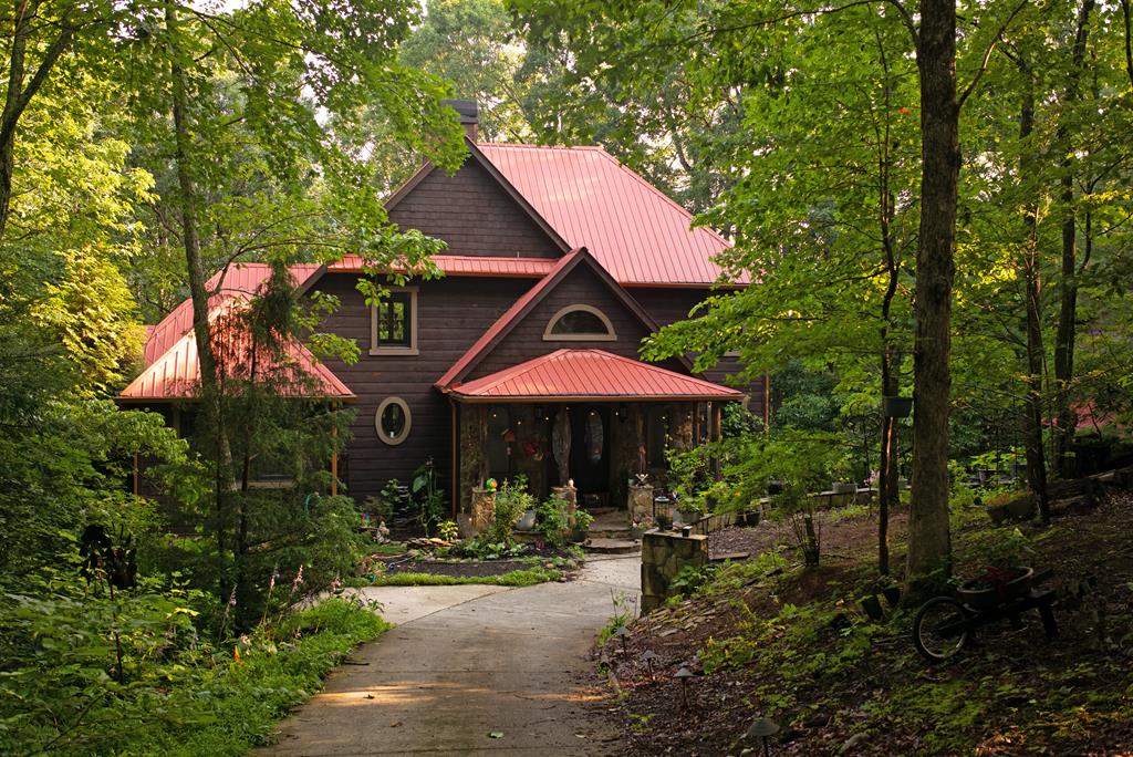 Ellijay, Georgia, 30540, United States, 3 Bedrooms Bedrooms, ,4 BathroomsBathrooms,Residential,For Sale,1952402