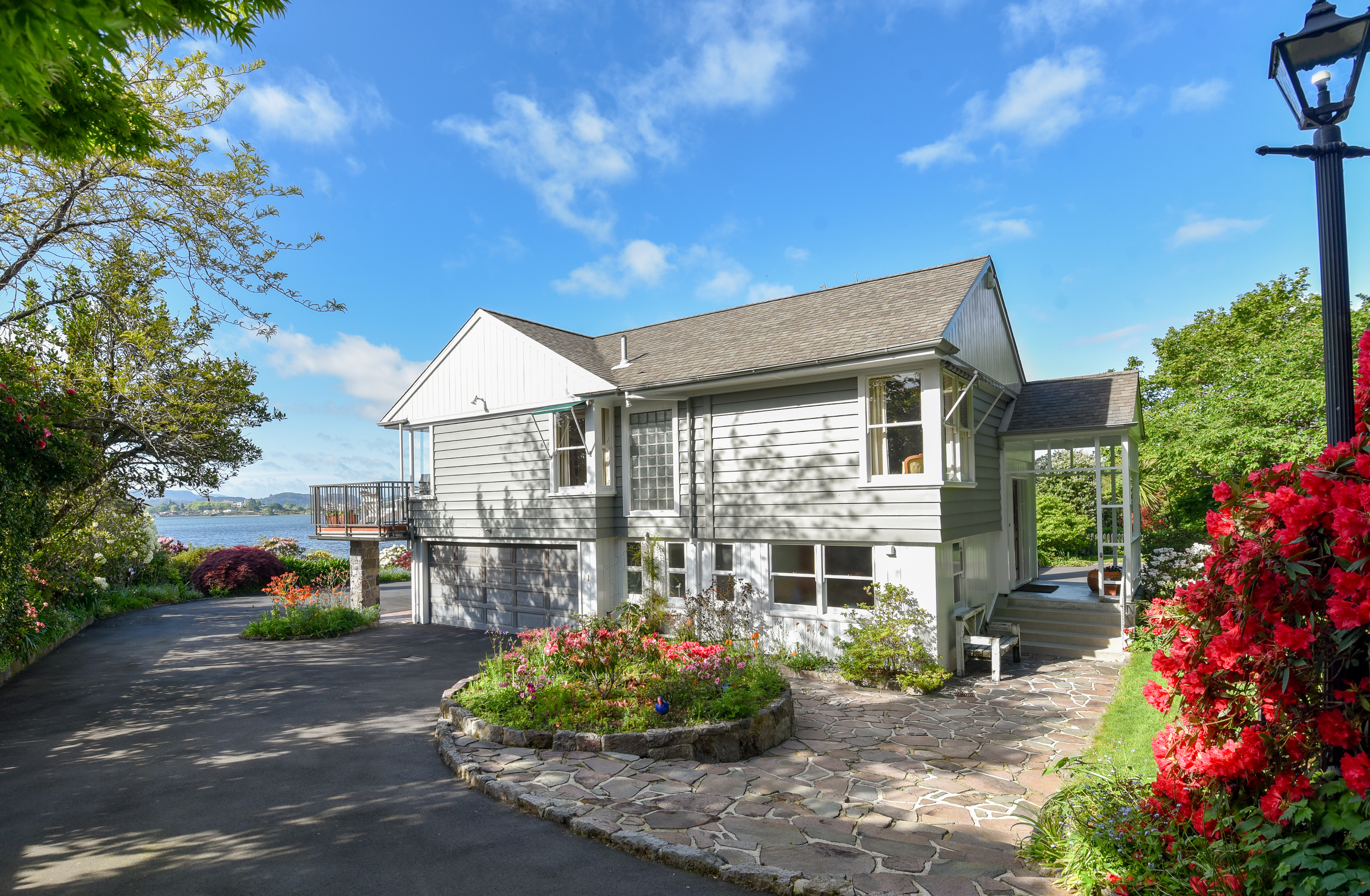  Timeless Lakeside Living at Kawaha Point - 物件實景